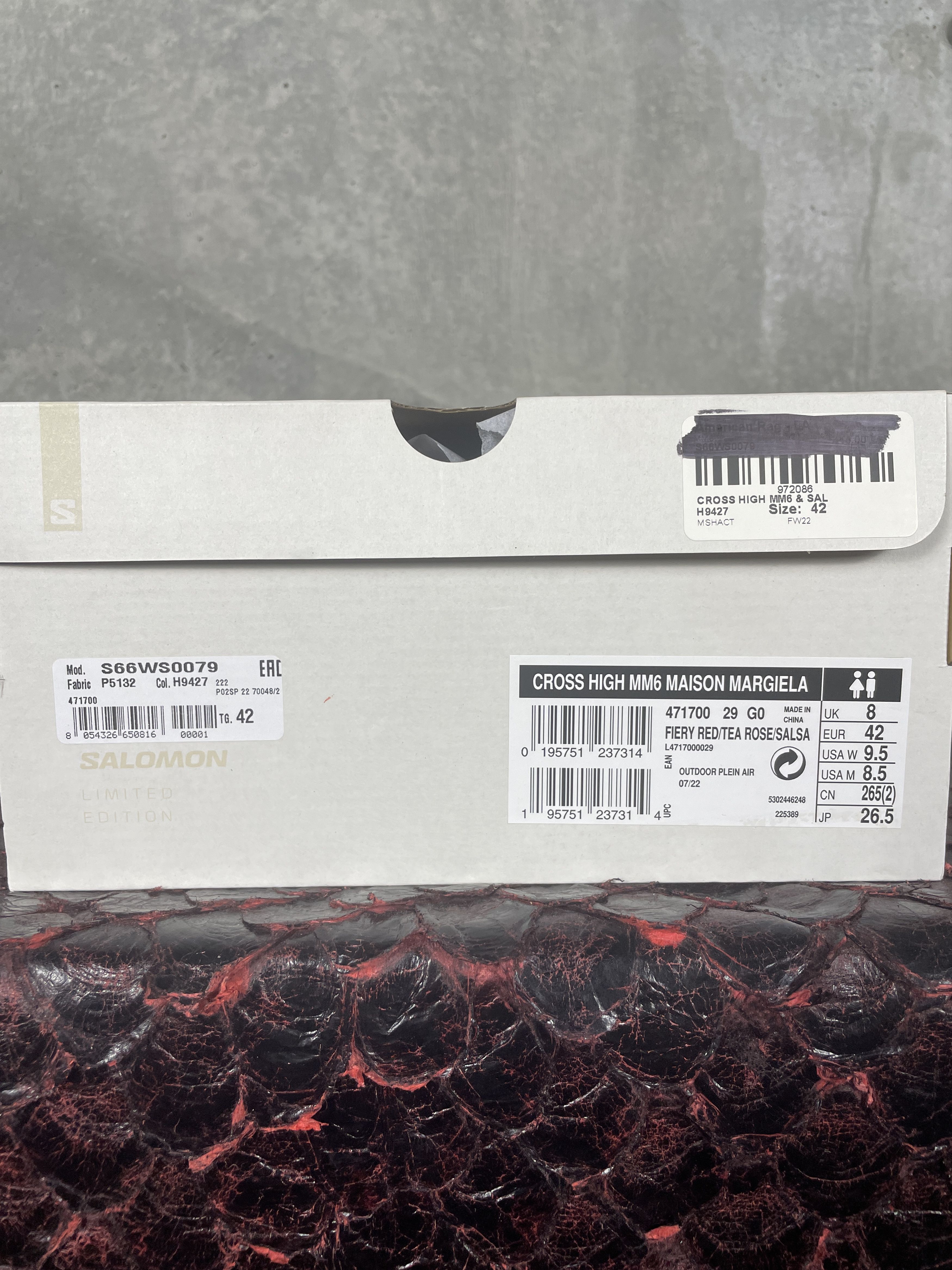 Maison Margiela × Salomon Salomon x MM6 Margiela Cross High Fiery Red Hiking Sneaker Size US 8.5 / EU 41-42 - 2 Thumbnail