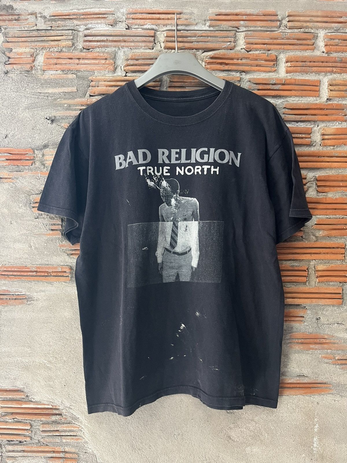 Band Tees BAD RELIGION True North 2013’s Album ( dirty )Tshirt Size US L / EU 52-54 / 3 - 2 Thumbnail
