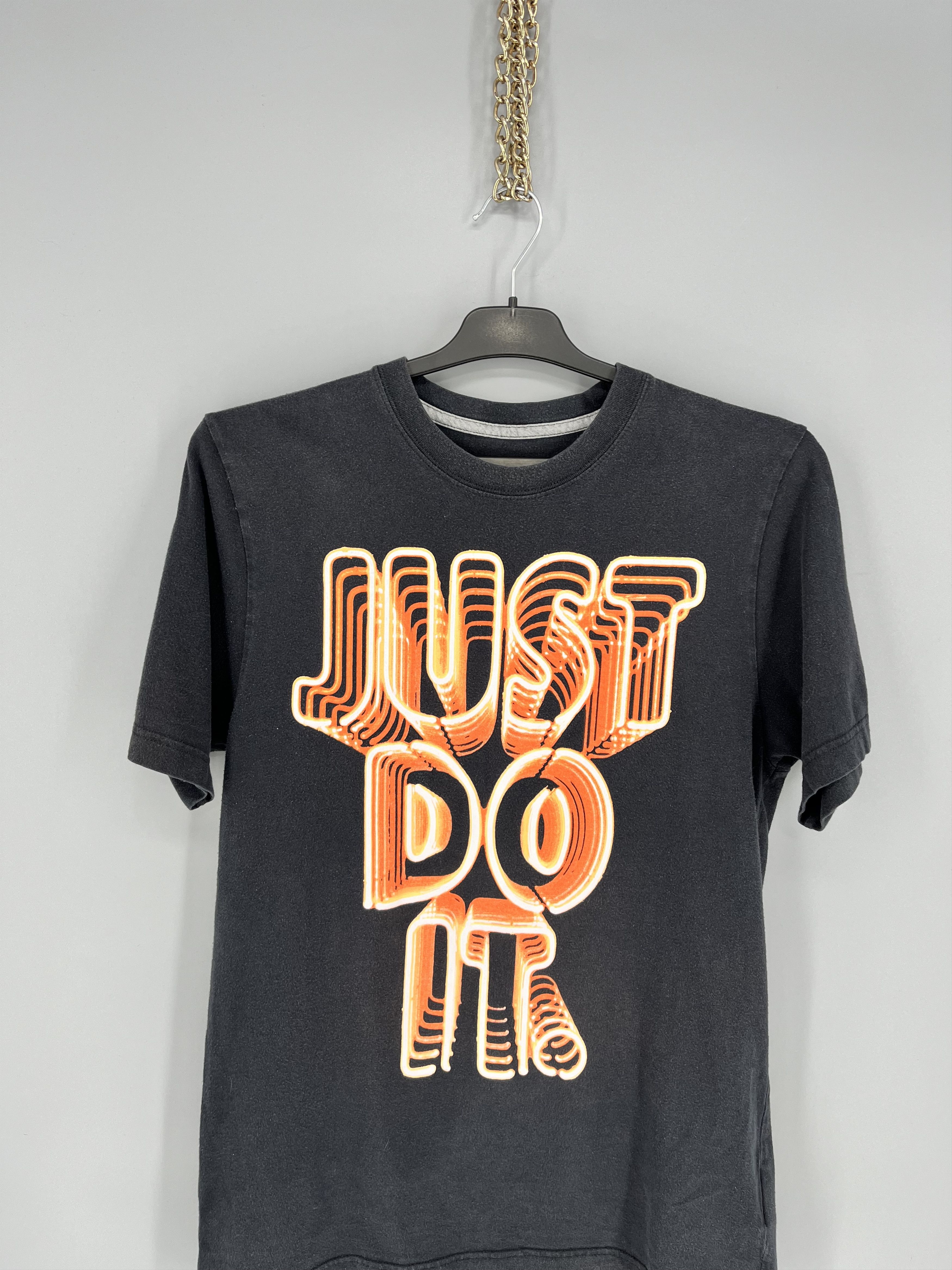 Nike Vintage 90s NIKE JUST DO IT Tee Streetwear Y2K Style Size US S / EU 44-46 / 1 - 6 Thumbnail