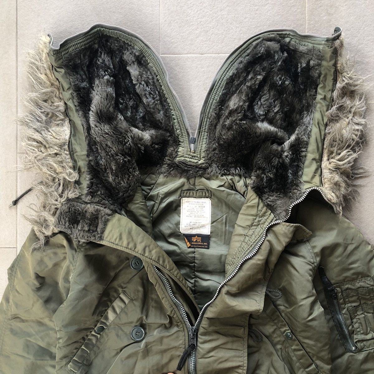 Alpha Industries Alpha industrie with faux fur hood N-2B Size US M / EU 48-50 / 2 - 9 Thumbnail