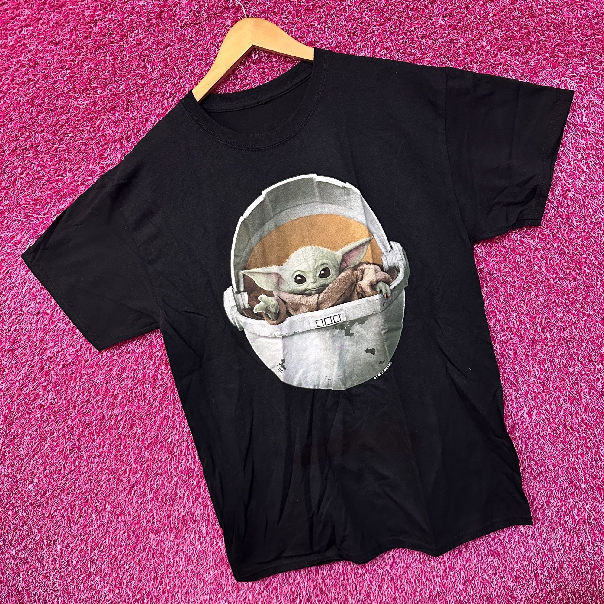 Star Wars Grogu The Mandalorian The Child and Egg Star Wars Tee L Size US L / EU 52-54 / 3 - 3 Thumbnail