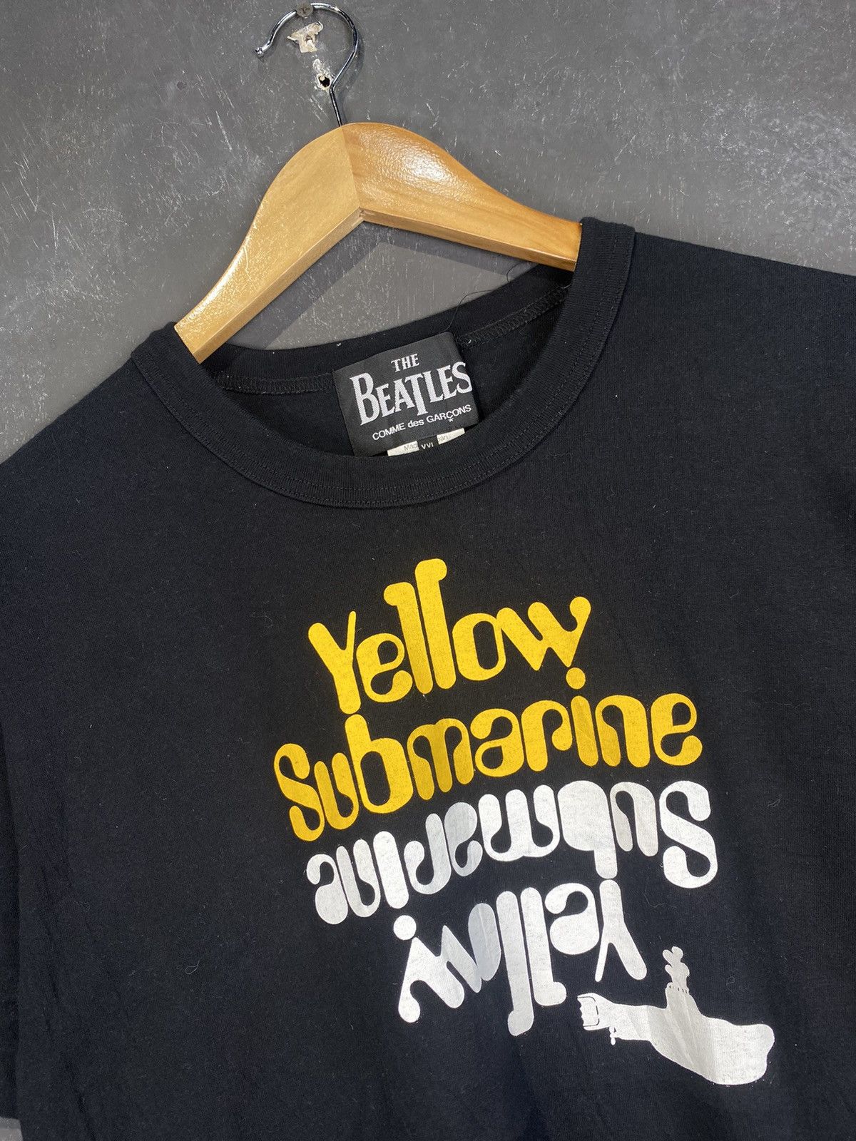 Band Tees × Comme des Garcons Rare CDG The Beatles Yellow Submarines Tee Size US M / EU 48-50 / 2 - 3 Thumbnail