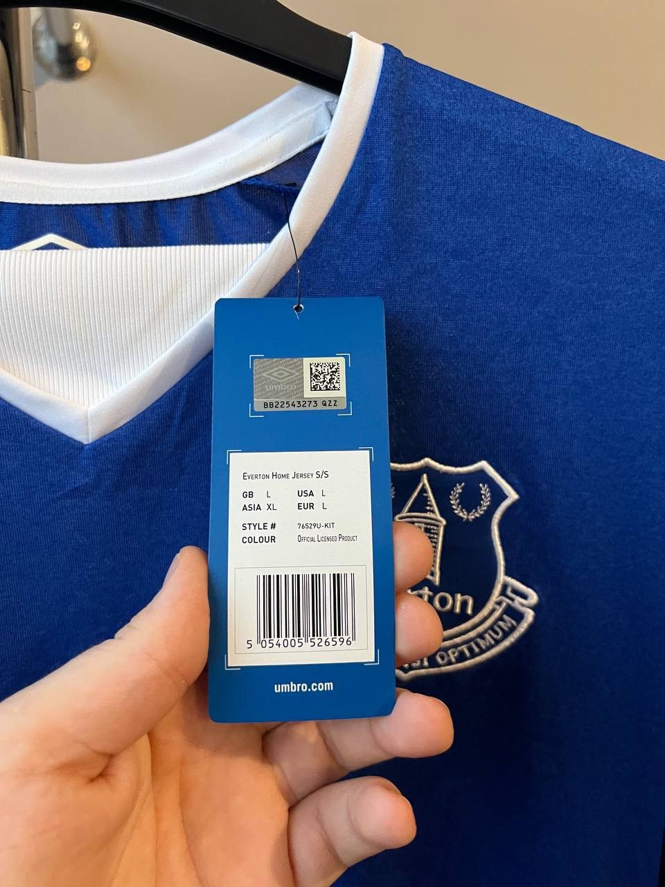 Umbro NEW 2016/17 EVERTON HOME SOCCER JERSEY FOOTBALL SHIRT UMBRO Size US L / EU 52-54 / 3 - 7 Thumbnail