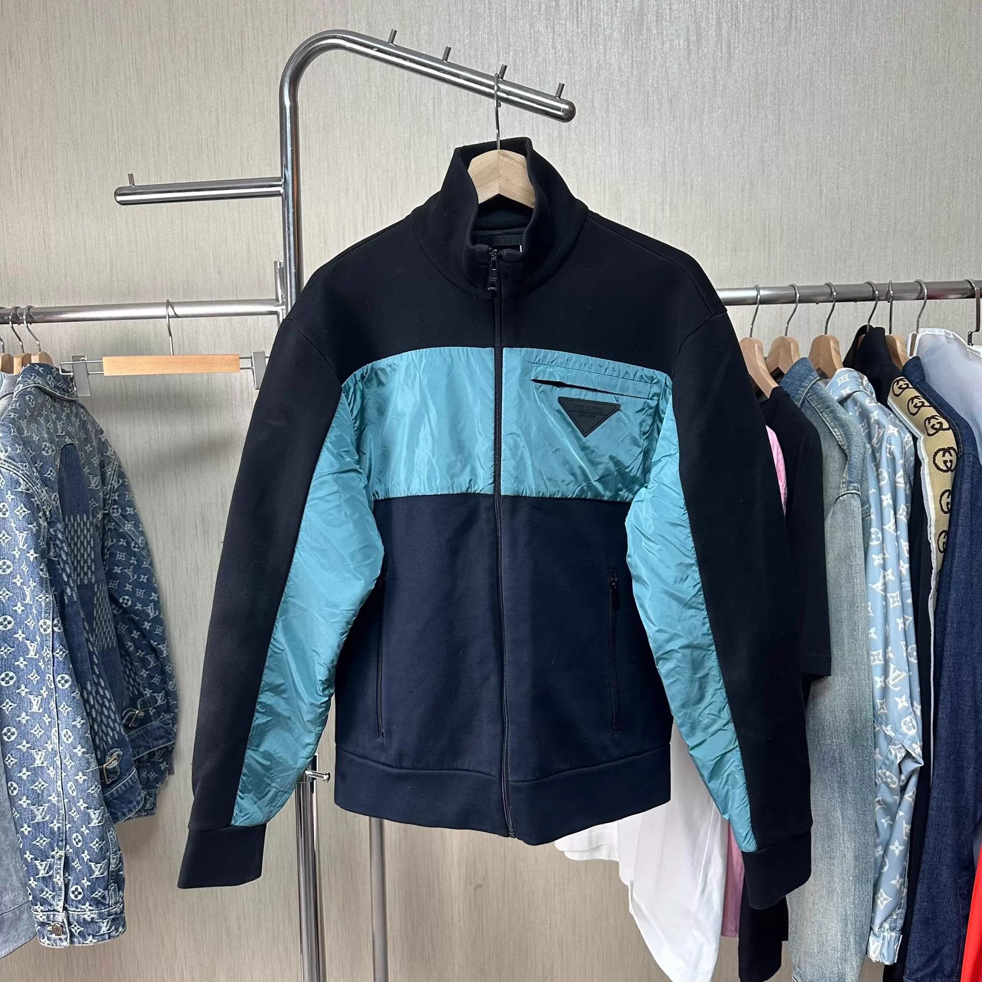 Prada PRADA color blocked long sleeve zip crewneck jacket L Size US L / EU 52-54 / 3 - 1 Thumbnail