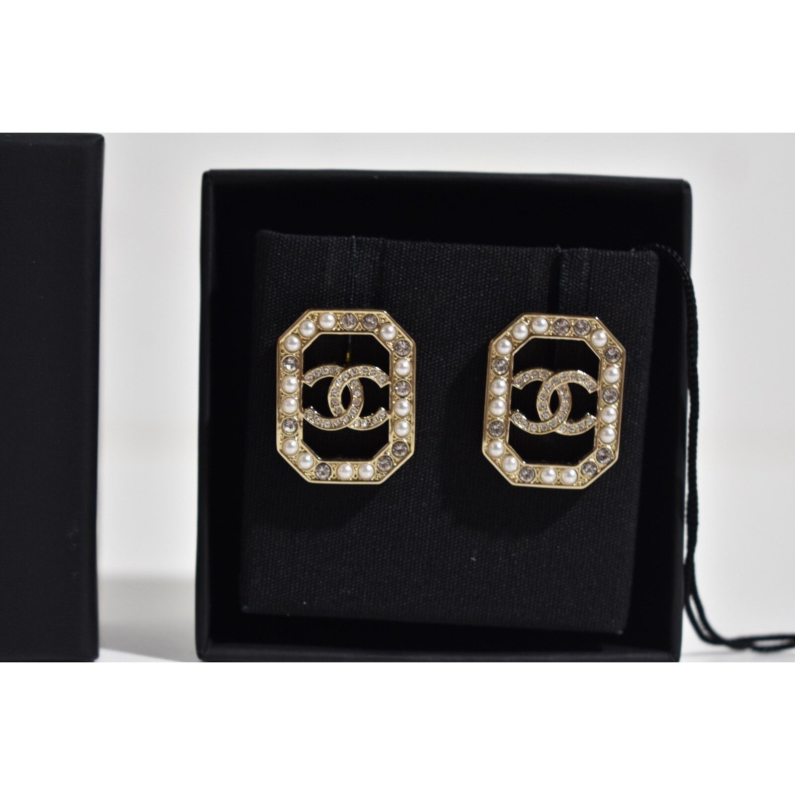 Chanel Chanel Gold Pearl White Crystal Drop Statement Stud Earrings Size ONE SIZE - 6 Thumbnail