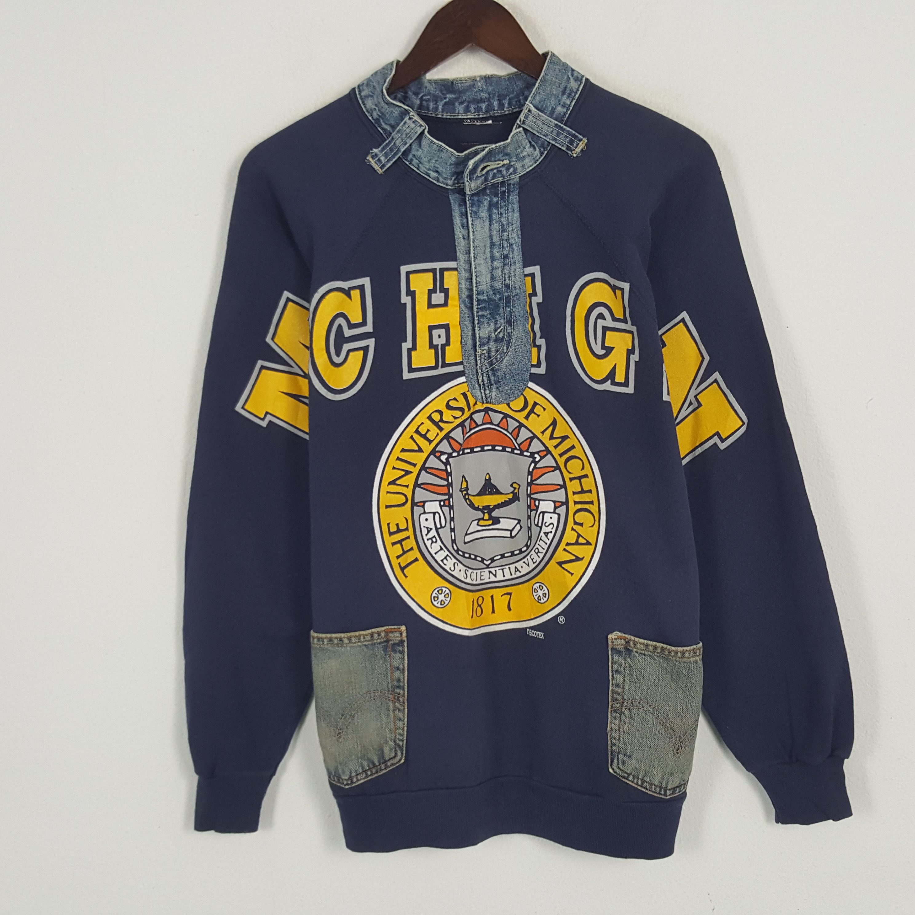 Vintage Vintage The University of Michigan 1817 Sweatshirt Size US L / EU 52-54 / 3 - 1 Thumbnail