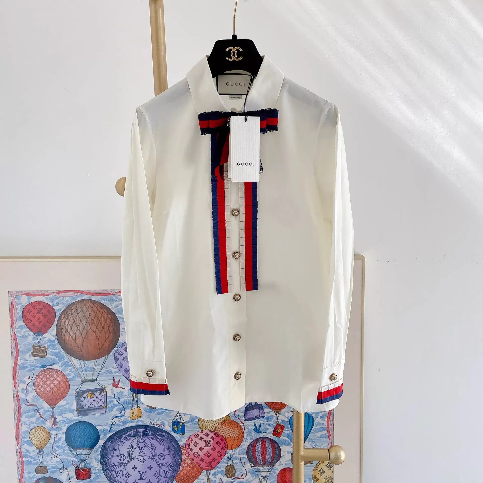 Gucci Gucci white shirt 38 EU pre-owned Size XS / US 0-2 / IT 36-38 - 1 Thumbnail
