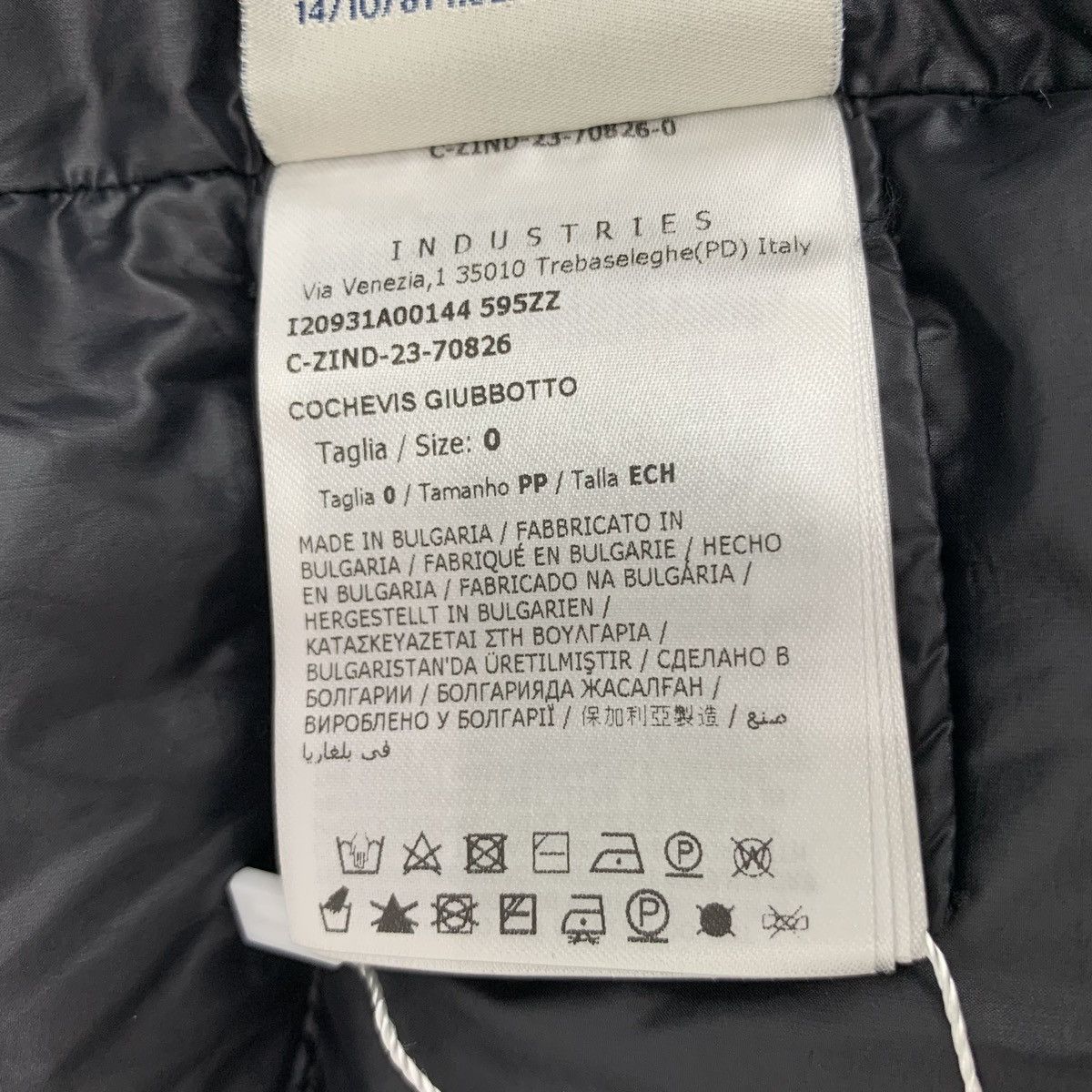 Moncler Moncler 23 Cochevis Black Down Coat Size XS / US 0-2 / IT 36-38 - 8 Thumbnail