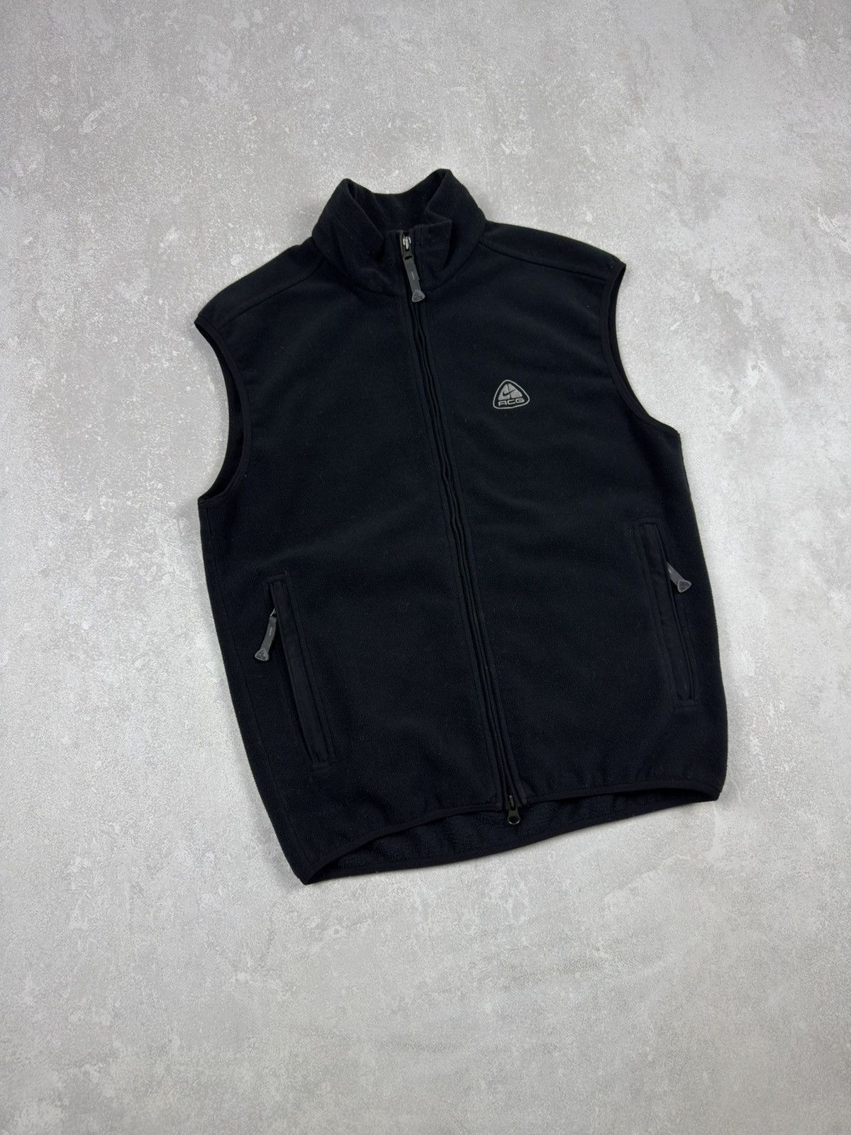 Nike ACG Vintage Nike ACG Therma-Fit Fleece Outdoor Vest Jacket 00s Size US M / EU 48-50 / 2 - 2 Thumbnail