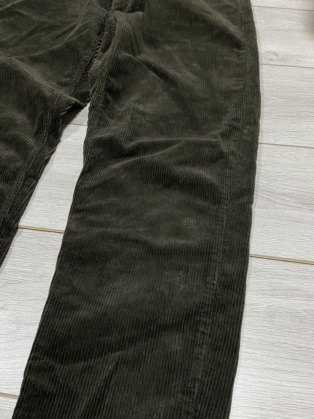 Carhartt Carhartt nevel corduroy pants Size US 33 - 6 Thumbnail