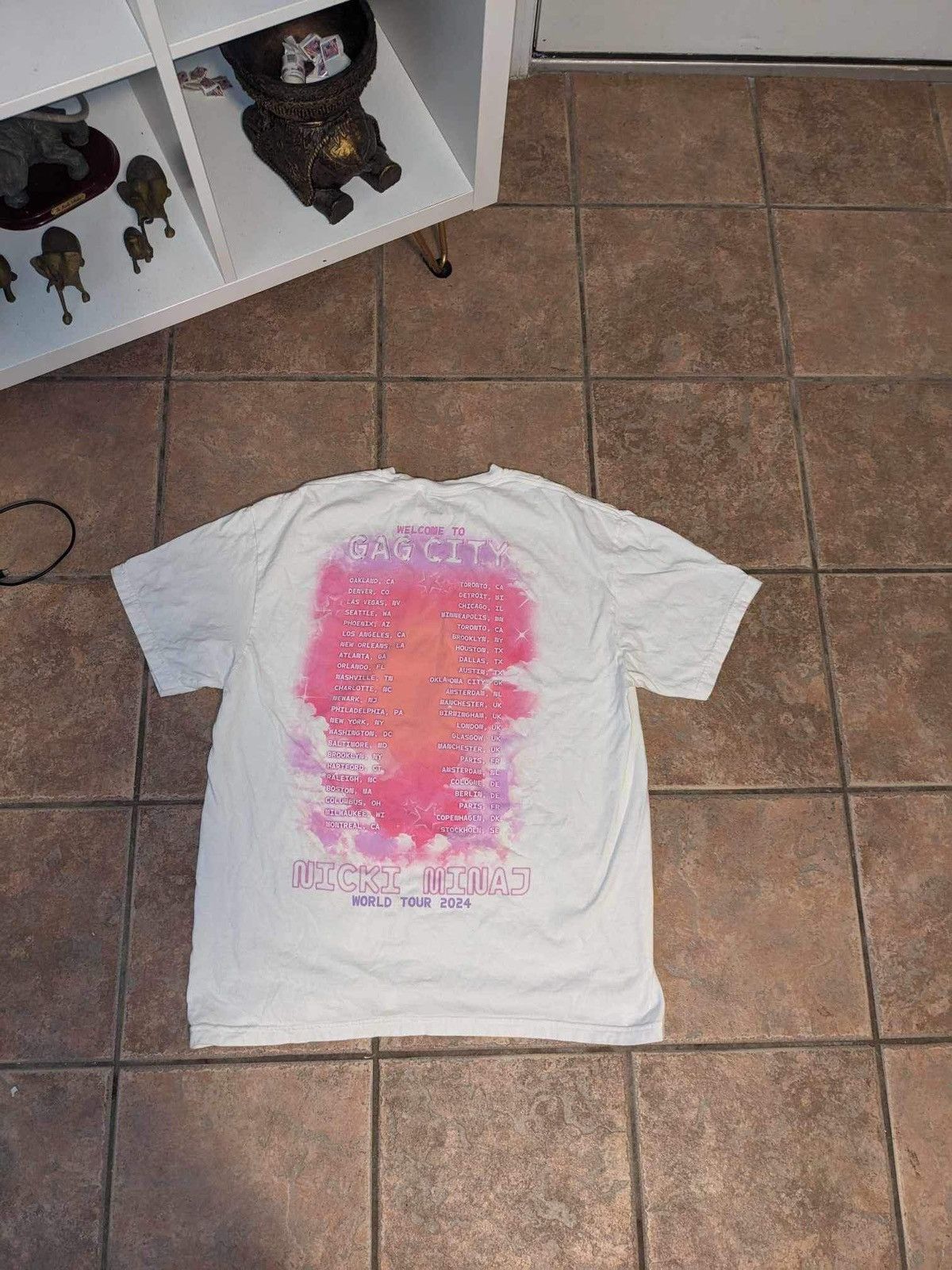 Other NICKI MINAJ TOUR T-SHIRT (ONLY AVAILABLE AT CONCERT) Size L / US 10 / IT 46 - 2 Thumbnail