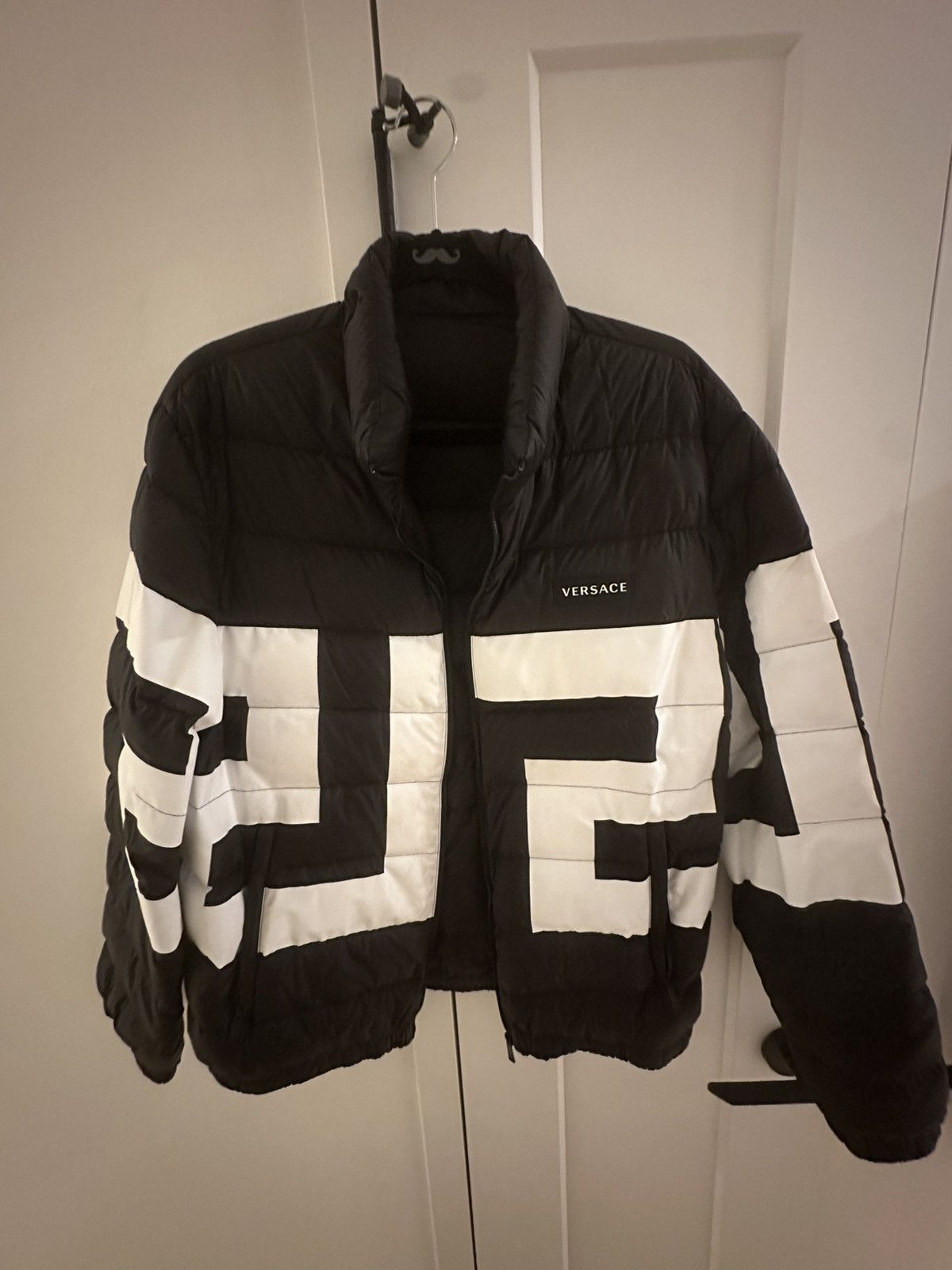 Versace Versace Black Down Greca Puffer Jacket Size US L / EU 52-54 / 3 - 3 Thumbnail