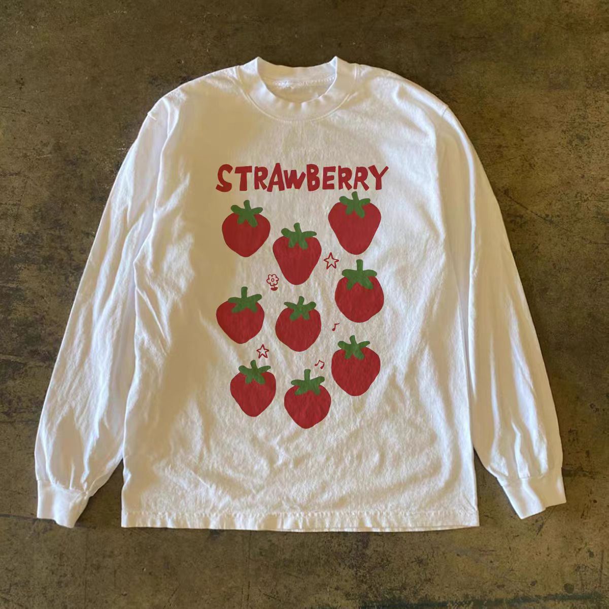 Vintage White washed retro strawberry print long-sleeved T-shirt Size US M / EU 48-50 / 2 - 1 Thumbnail