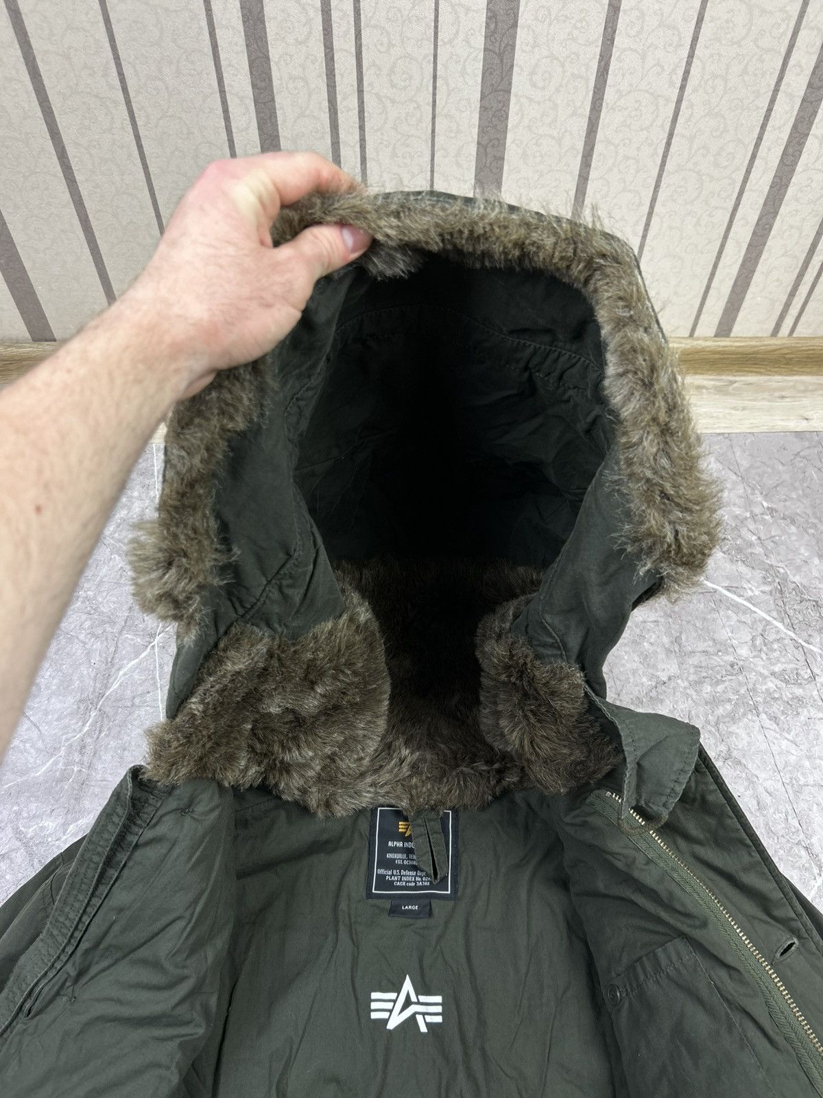 Alpha Industries Alpha Industries N-3B Parka Olive military with fur trim Size US L / EU 52-54 / 3 - 12 Thumbnail