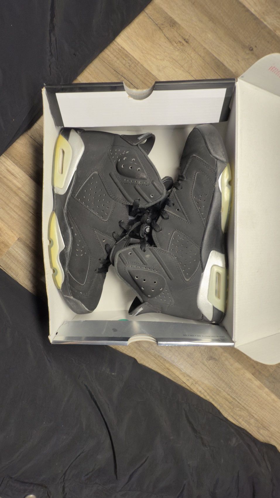 Jordan Brand AIR JORDAN 6 RETRO BLACK/METALLIC Size US 10.5 / EU 43-44 - 5 Thumbnail