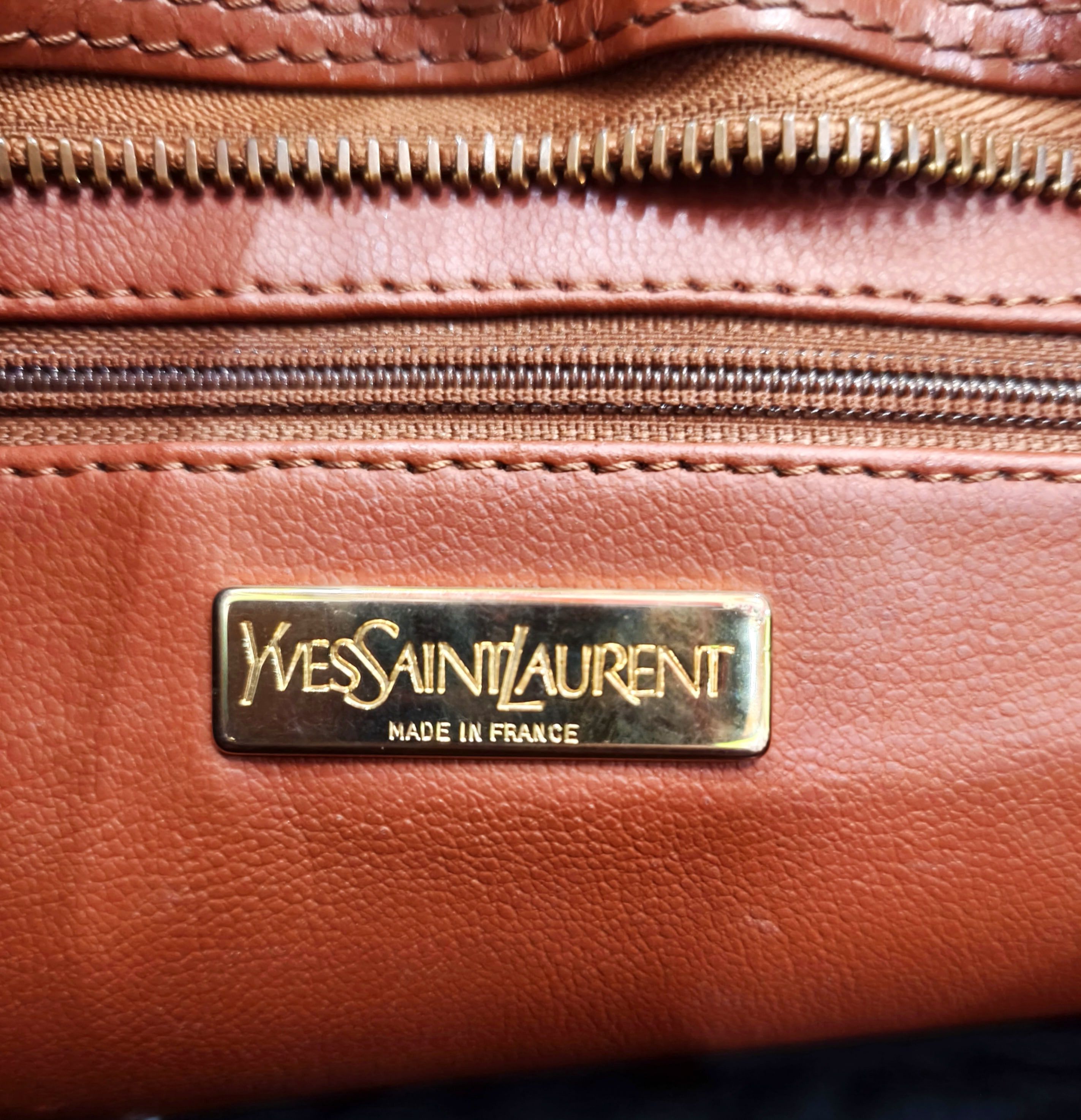 Yves Saint Laurent RARE VINTAGE YVES SAINT LAURENT GUINE LEATHER SHOULDER BAG Size ONE SIZE - 3 Thumbnail
