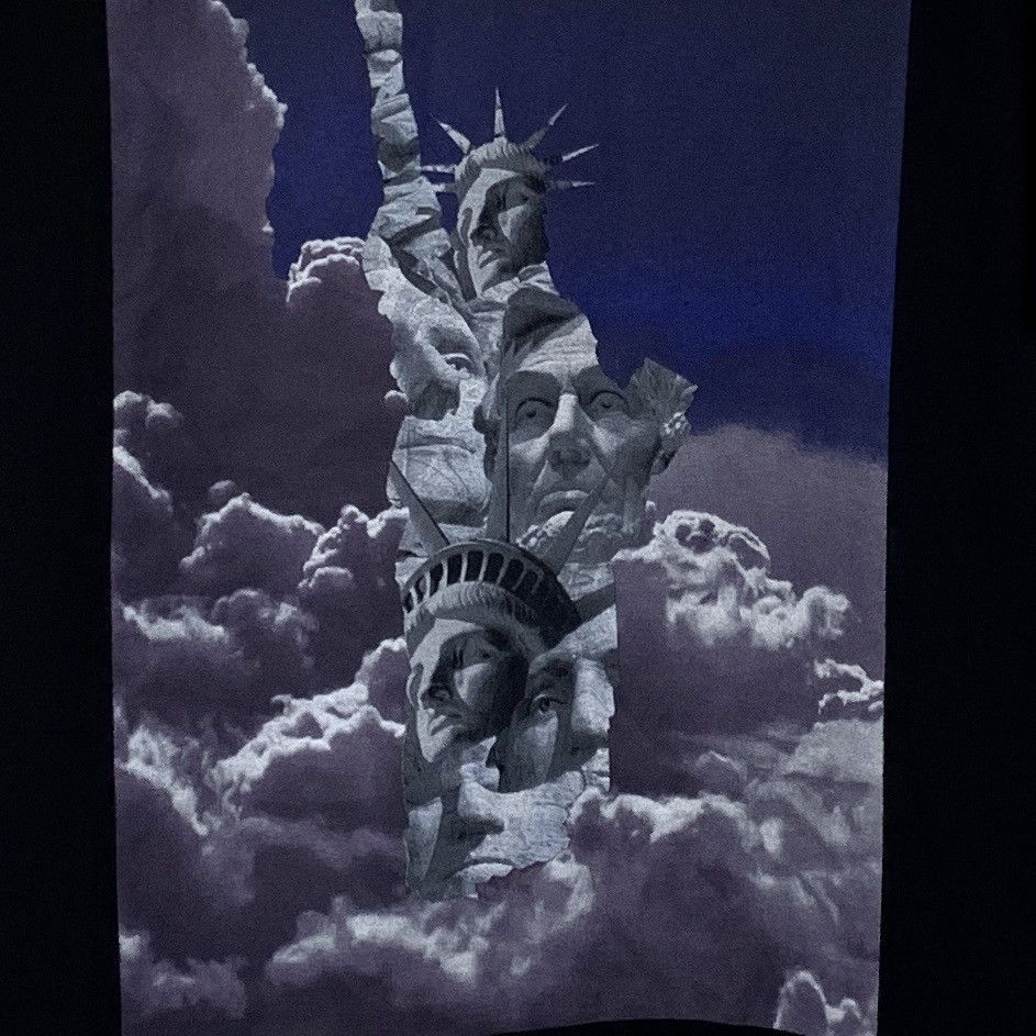 Neil Barrett Neil Barrett Black Statue of Liberty Print T-shirt K26WX Size US L / EU 52-54 / 3 - 4 Thumbnail