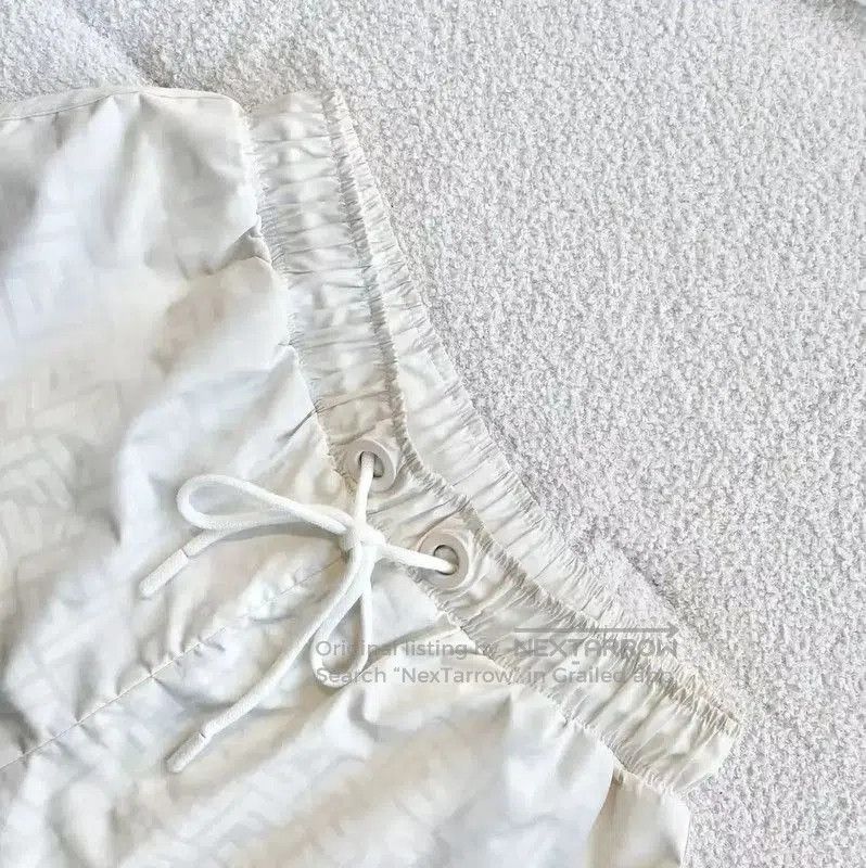 Fendi Fendi Women's Beige Polyester Shorts . Size 23" - 3 Thumbnail