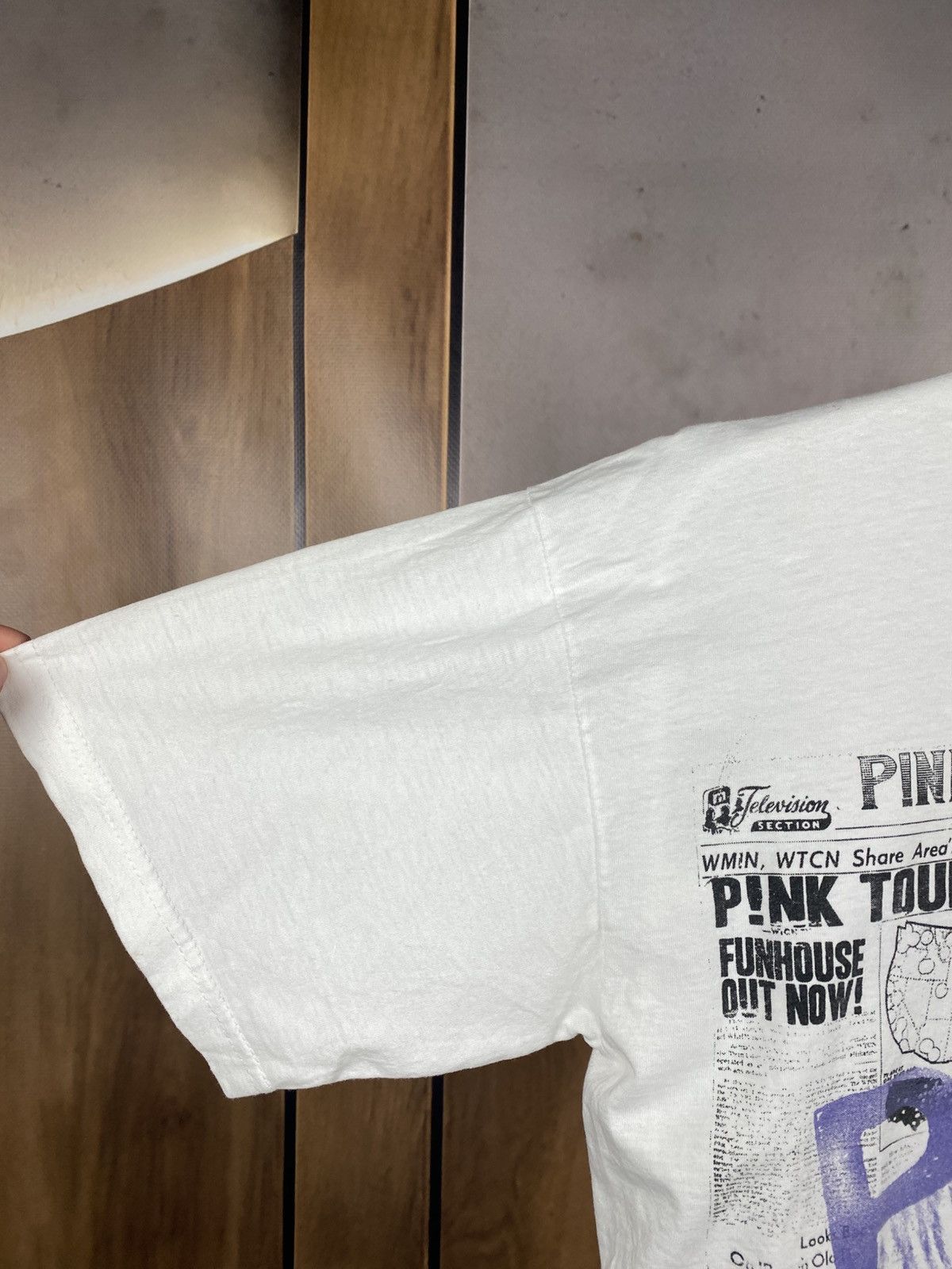 Fruit Of The Loom Vintage Pink Tour 2009 T-Shirt Tee Y2K Rare Size US M / EU 48-50 / 2 - 3 Thumbnail