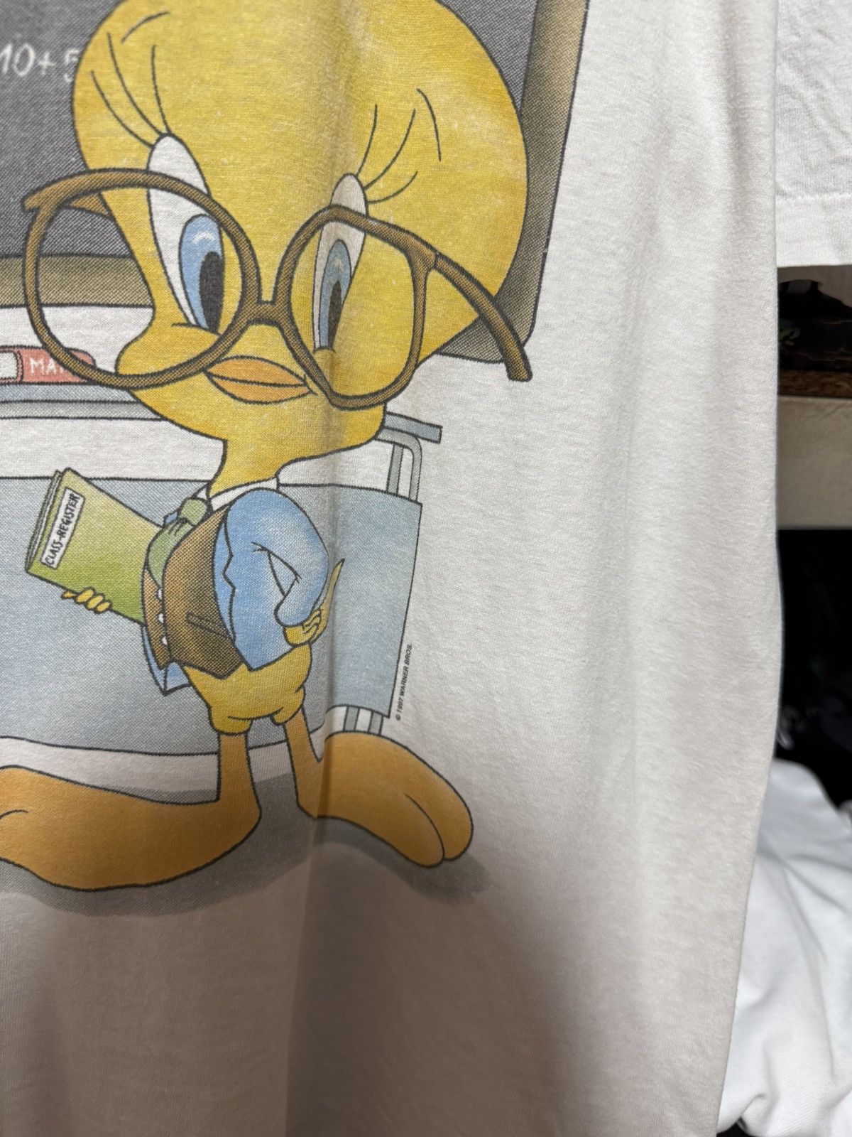 Vintage Vintage 1997 Tweety Bird Looney Tunes Graphic T-Shirt Y2K Size US M / EU 48-50 / 2 - 4 Thumbnail