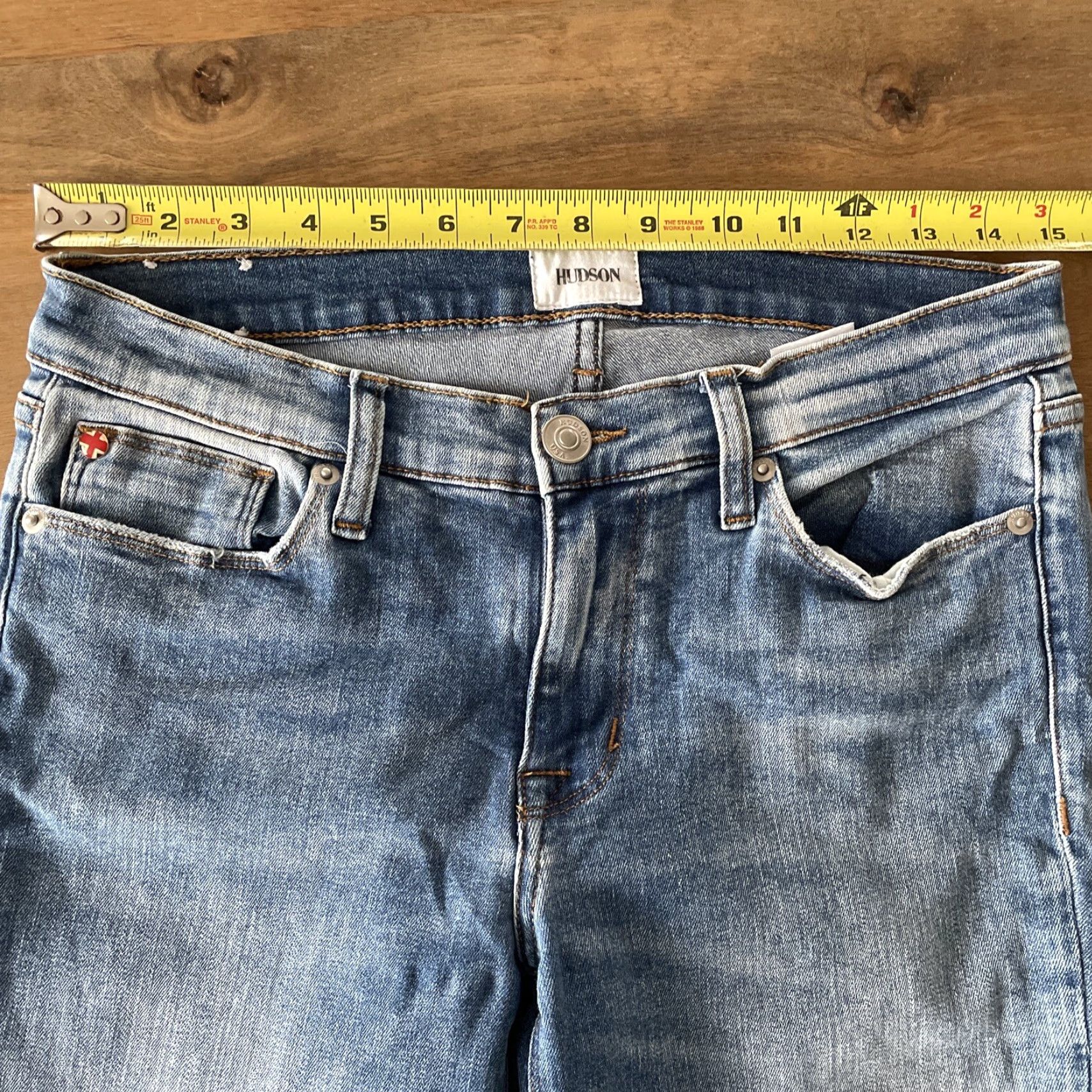 Hudson Hudson Krista Super Skinny Jeans Womens 28 Distressed Denim 30x28 Slim Zip Cotton Blend Blue Logo Inseam 28 Size 28" / US 6 / IT 42 - 6 Thumbnail
