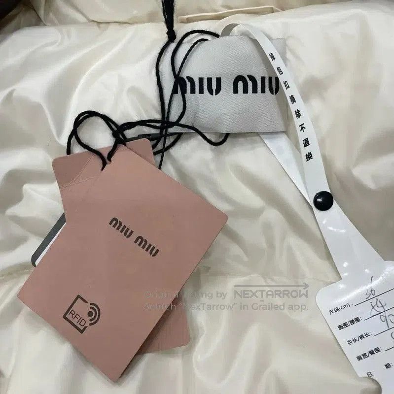 Miu Miu Miu Miu Women's White Down Jacket . Size XS / US 0-2 / IT 36-38 - 3 Thumbnail