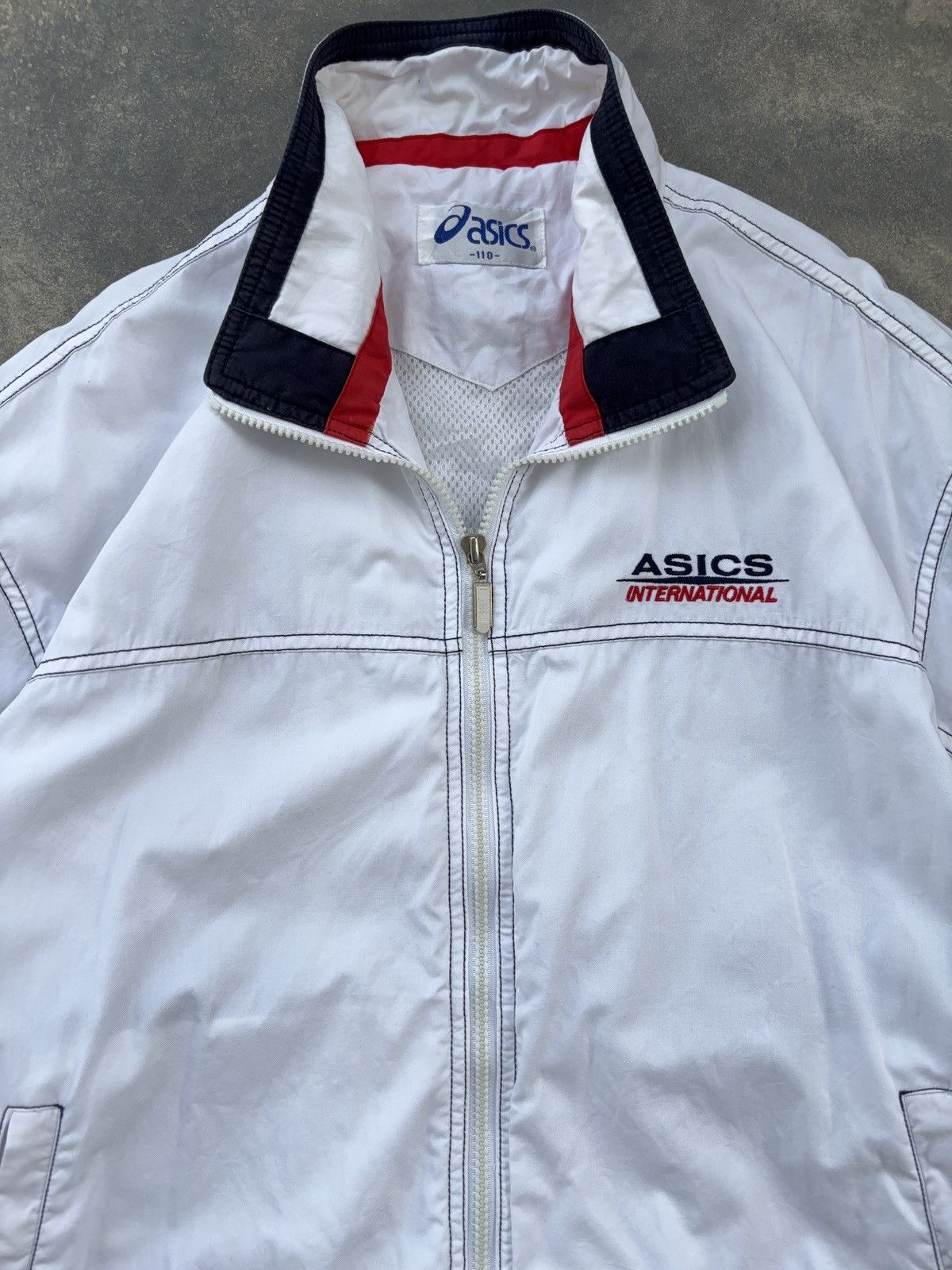 Asics Asics International Vintage White Windbreaker Jacket Size US XL / EU 56 / 4 - 8 Thumbnail