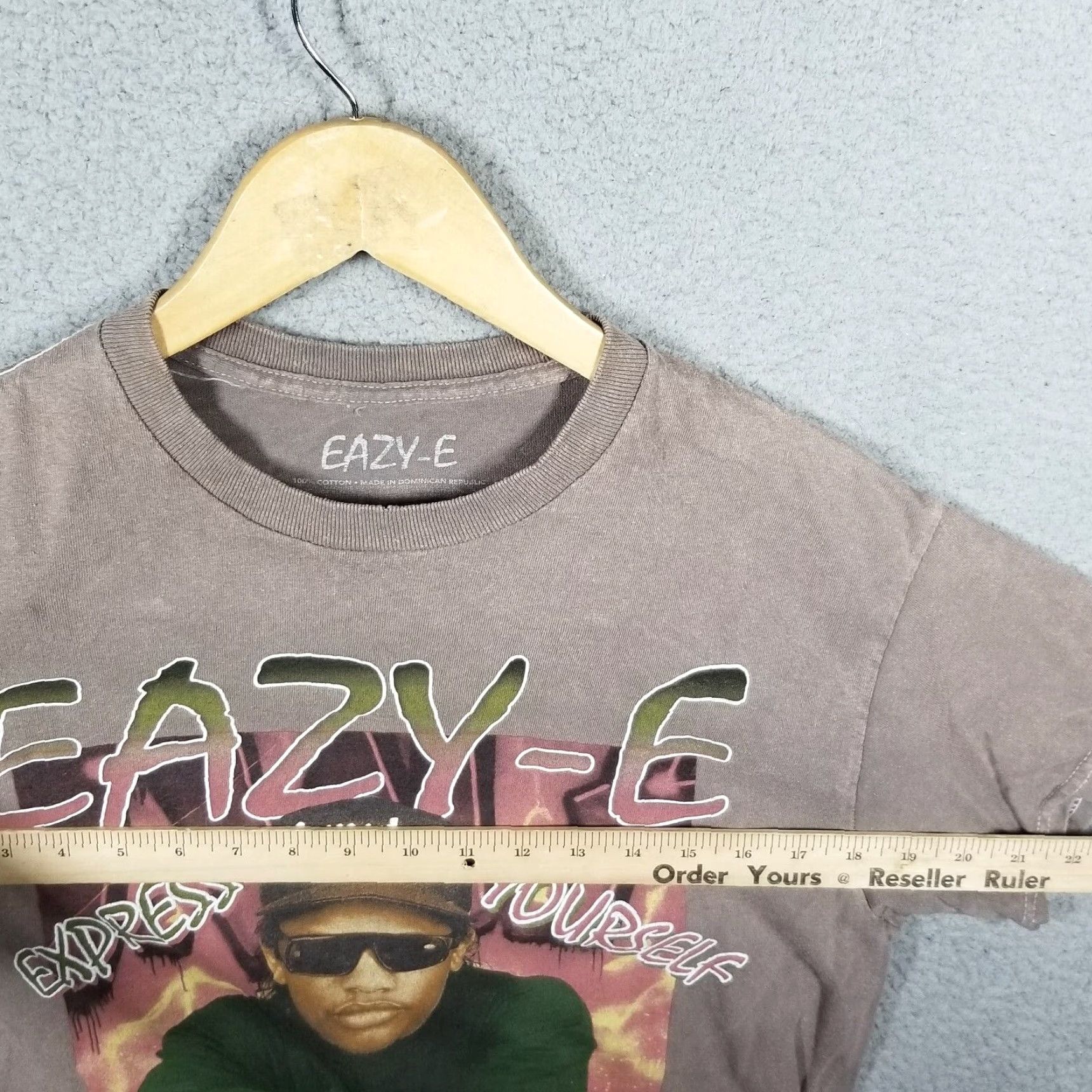 Express VINTAGE Easy E Rapper T-Shirt Short Sleeve Men Adult Medium Brown Hip Hop 80s 90s Express Size US M / EU 48-50 / 2 - 6 Thumbnail