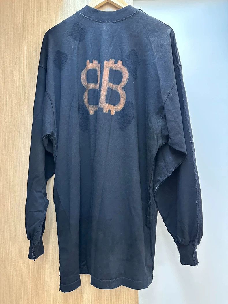 Balenciaga Balenciaga Eiffel Tower Moonlit Night Washed Distressed Tw Size US S / EU 44-46 / 1 - 2 Thumbnail