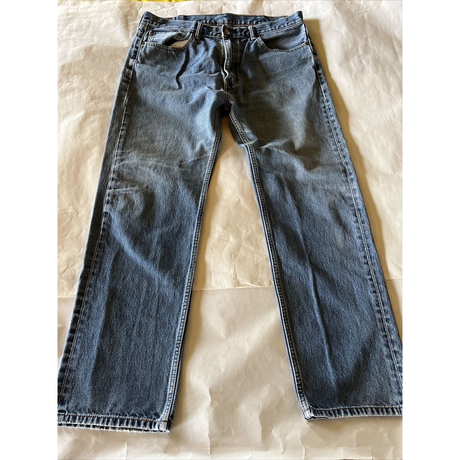 Levi's Levis 505 Jeans Mens 38x32 Denim 100% Cotton Blue Y2k EUC Size US 38 / EU 54 - 2 Thumbnail