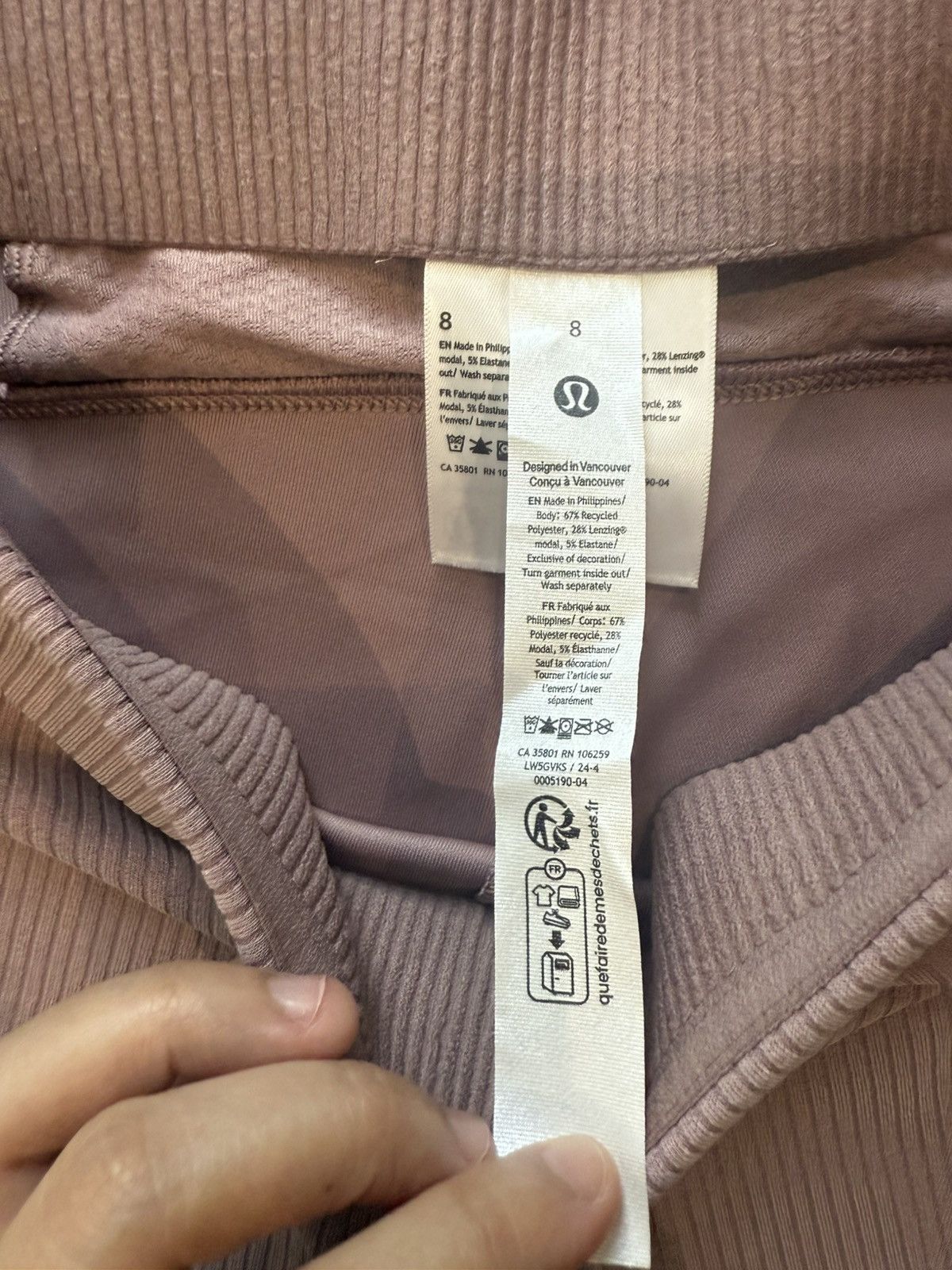 Lululemon Lululemon Ribbed softstreme flared Pants regular size 8 Size 30" / US 8 / IT 44 - 10 Thumbnail