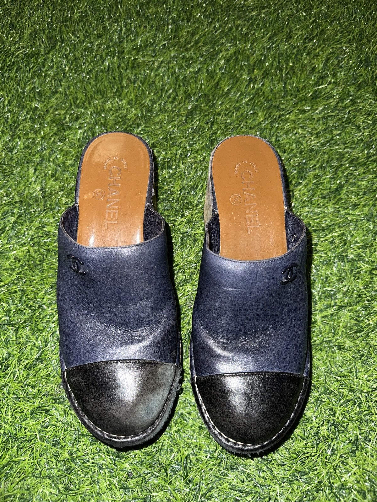 Chanel Chanel leather mules and clogs size 37 Size US 7 / IT 37 - 3 Thumbnail