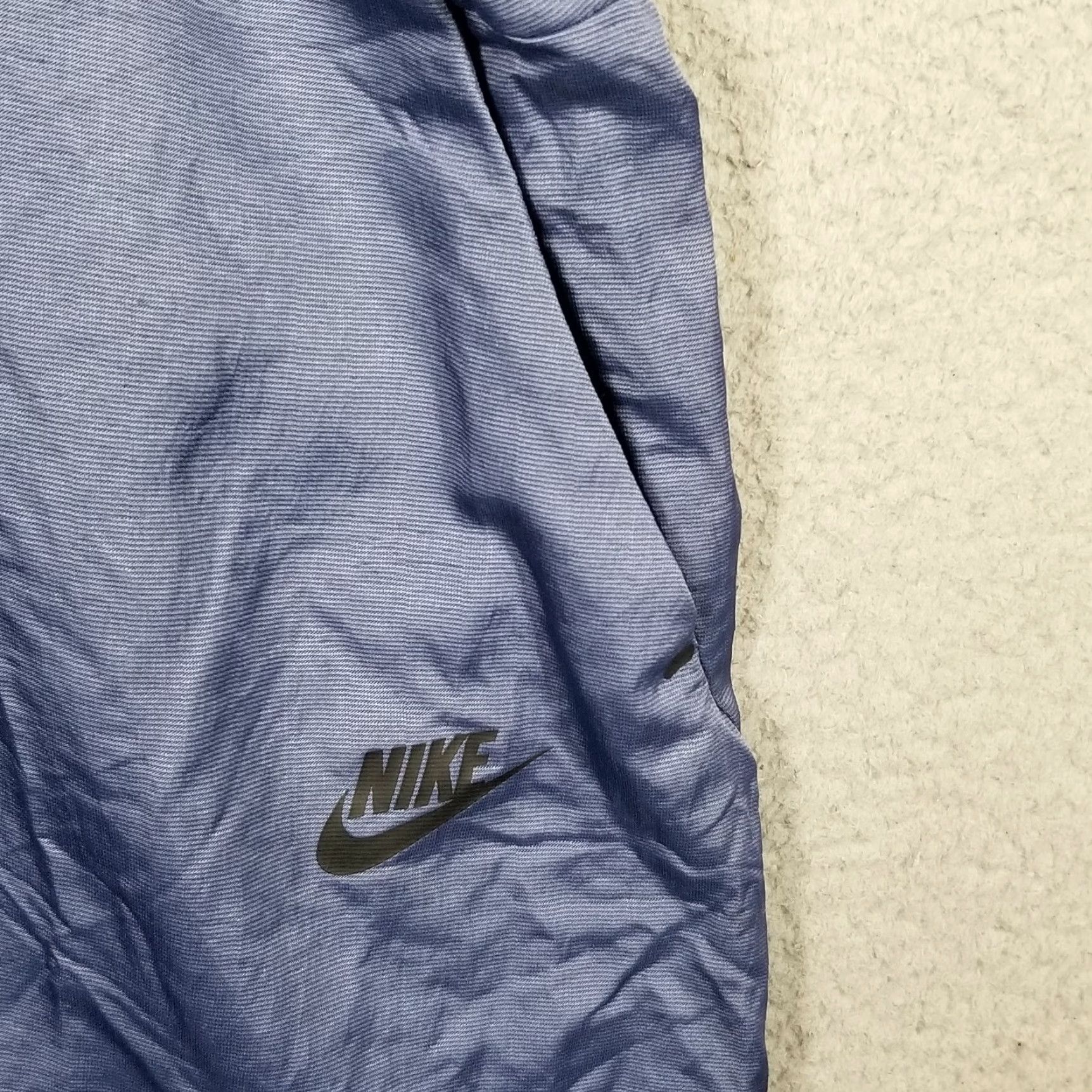 Nike Nike Sportswear Woven Shorts Men Large Blue Summit Knee Lenght AR3229-491 NEW Size US 33 - 3 Thumbnail