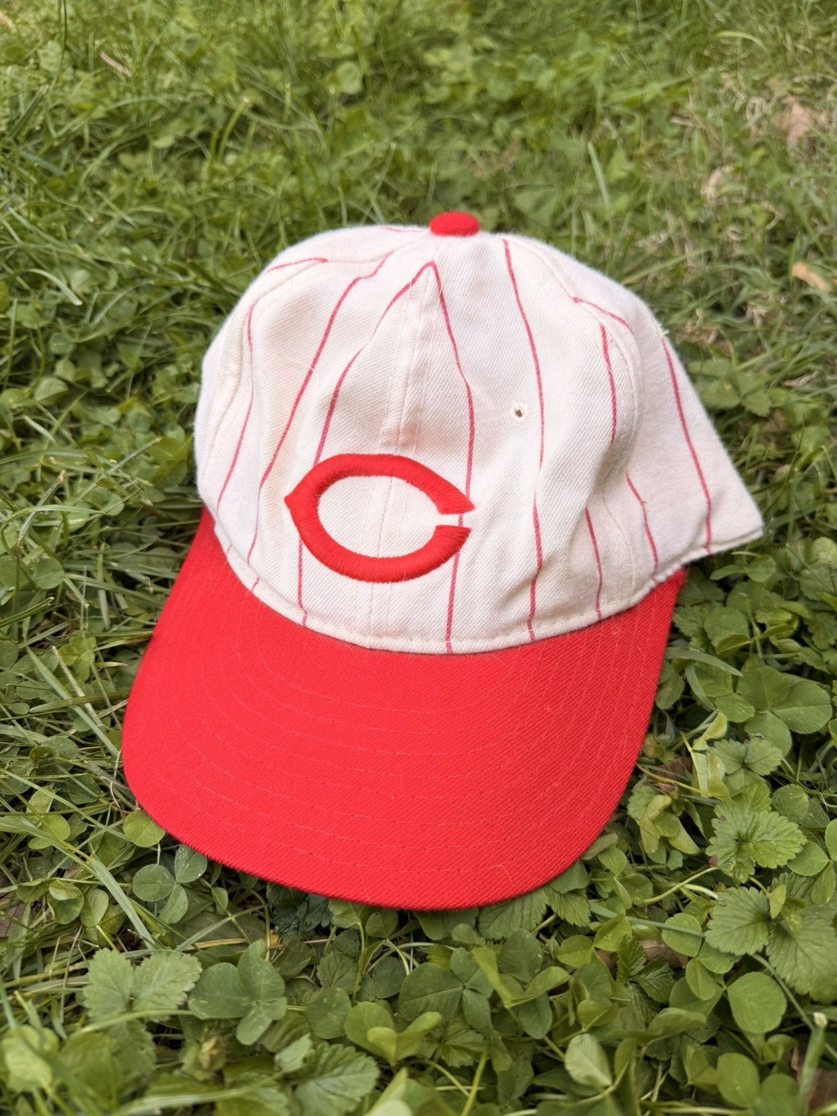 Vintage VTG Cincinnati Reds Pinstripe Hat Size 6 7/8 Size ONE SIZE - 1 Thumbnail