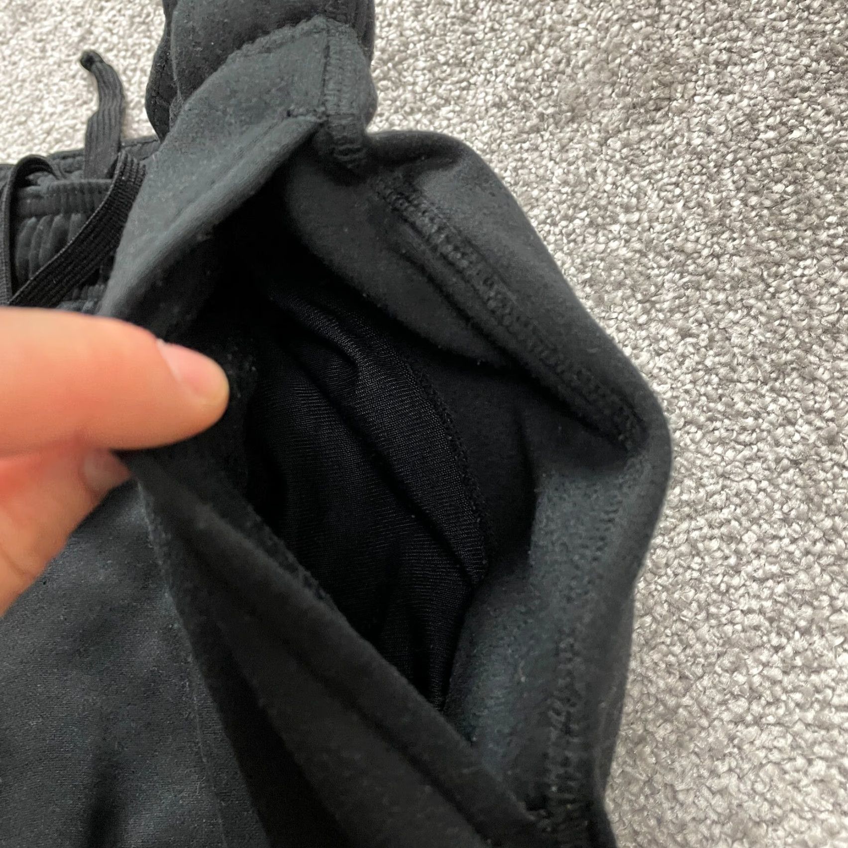 Vintage BCG Sweatpants Mens XL Black Elastic Waist Knit 100% Polyester Regular Inseam 29in Straight Leg Activewear Casual Elastic Waist Size US 36 / EU 52 - 3 Thumbnail