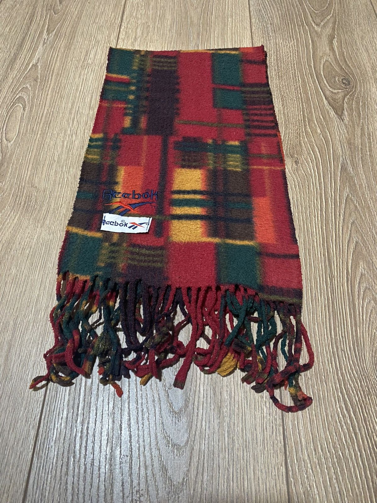 Reebok Vintage Rare Reebok Archival sportswear Scarf Size ONE SIZE - 2 Thumbnail