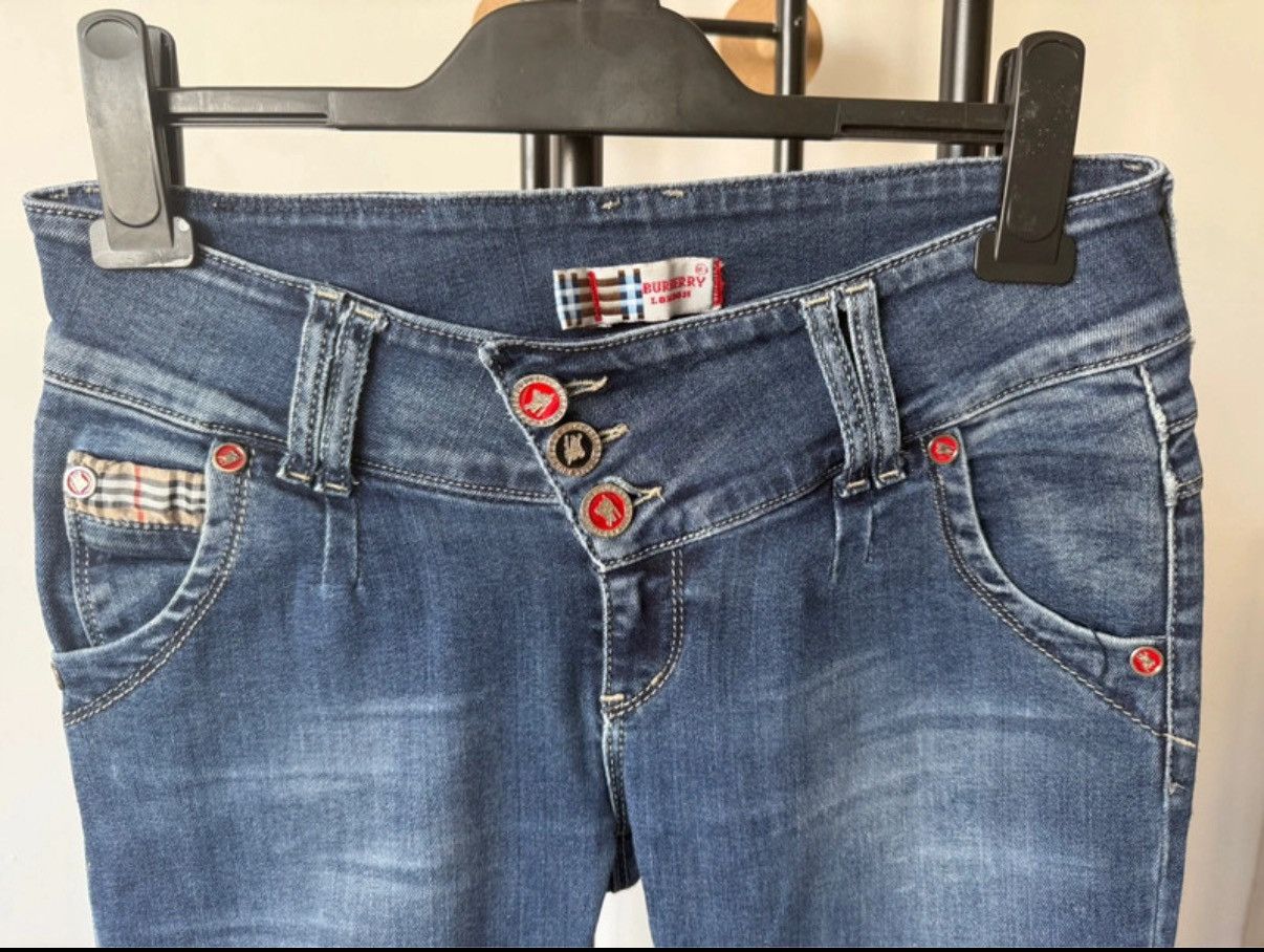 Burberry Burberry women's skinny jeans Y2K 2000s vintage Italy M/31 Size 27" / US 4 / IT 40 - 3 Thumbnail