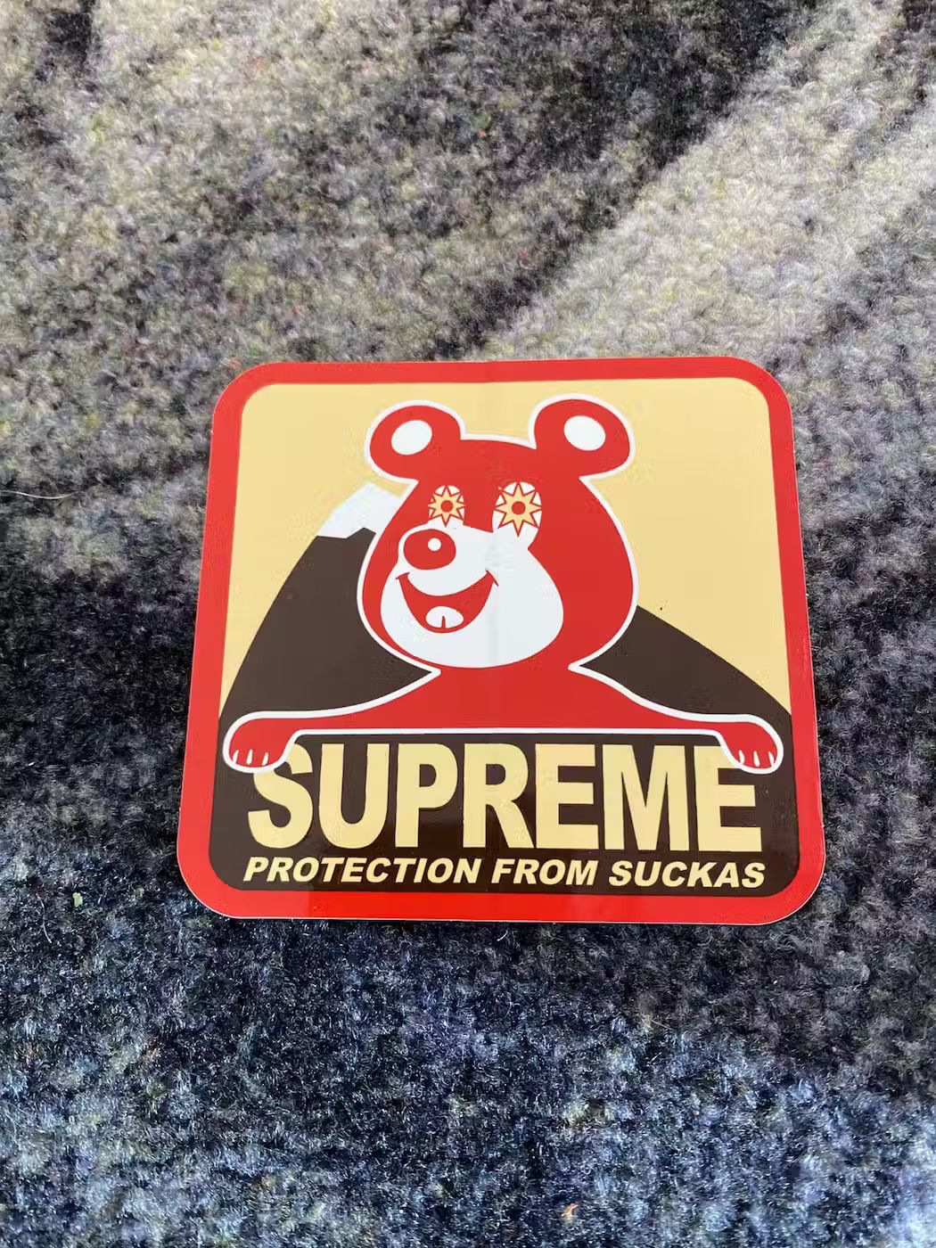 Supreme Supreme Bear Sticker Size ONE SIZE - 1 Preview
