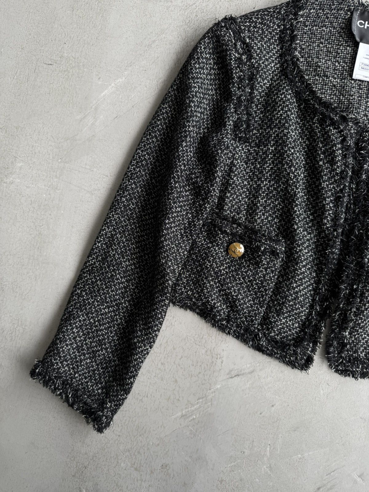 Chanel Chanel - Black Cropped Tweed Jacket Size XS / US 0-2 / IT 36-38 - 3 Thumbnail