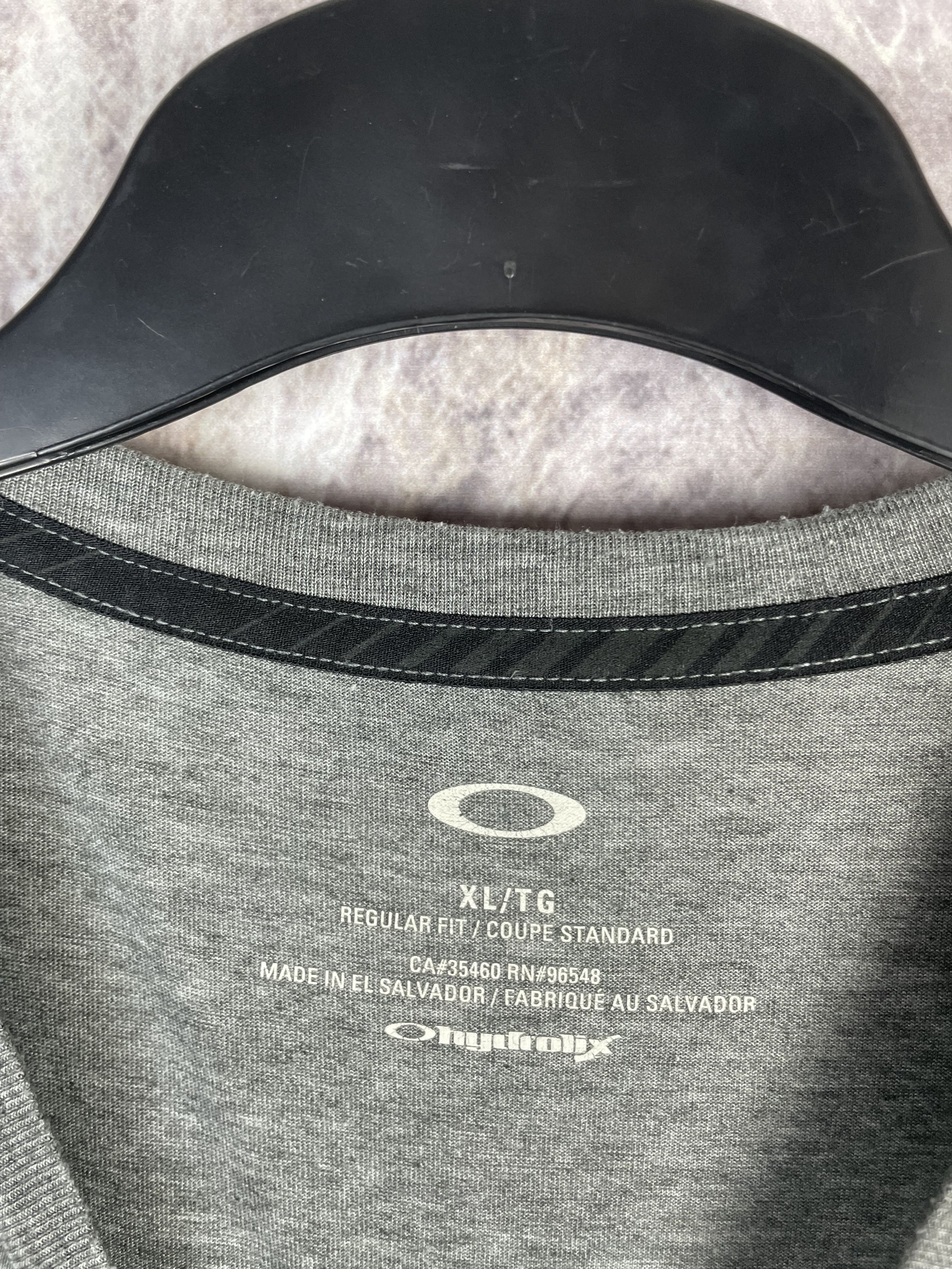Oakley Oakley Vintage Mens Crew Neck T-Shirt Y2k Size US XL / EU 56 / 4 - 4 Thumbnail