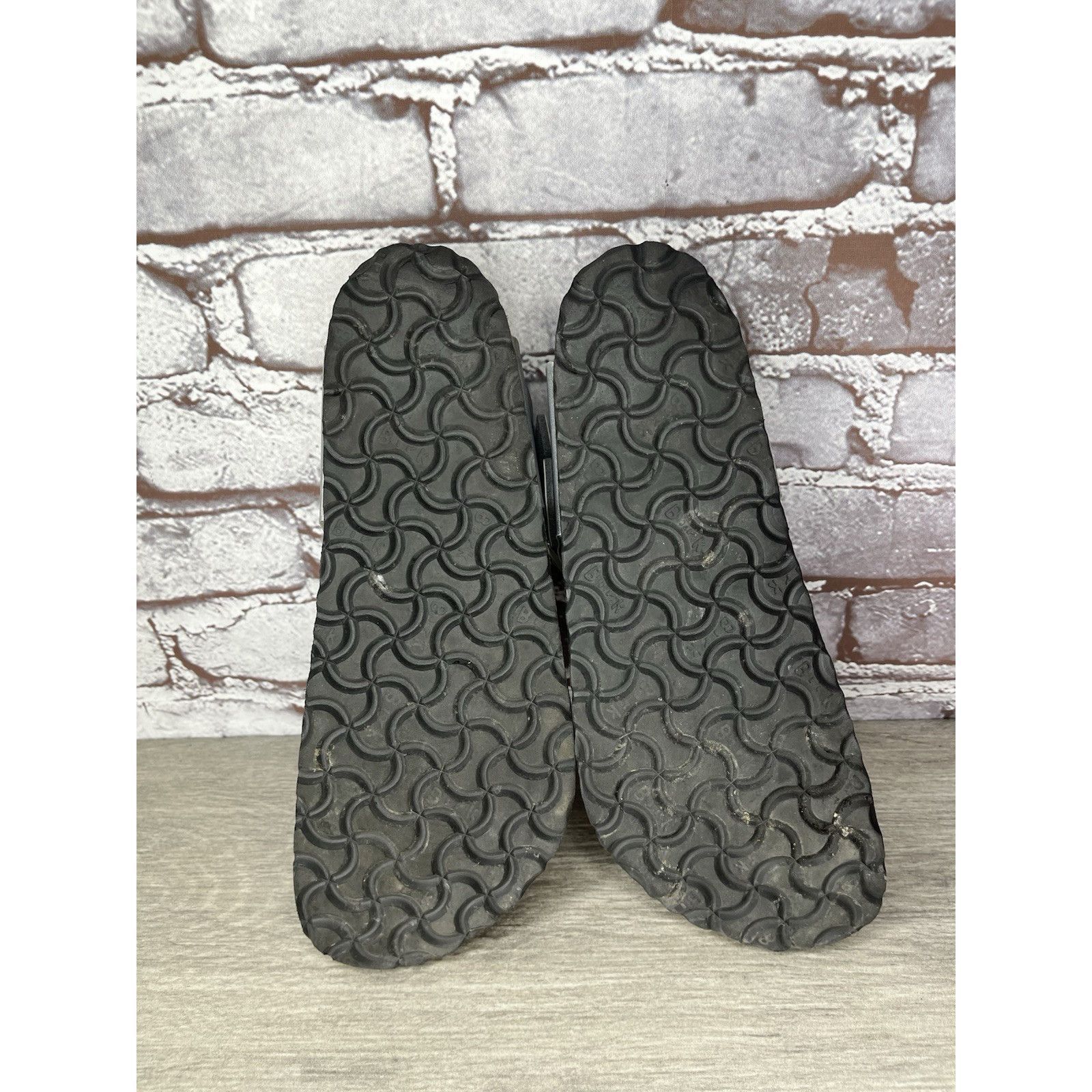 Birkenstock Birkenstock Gizeh Silver Birko Flor Leather Thong Sandals Wo Size US 8 / IT 38 - 22 Thumbnail