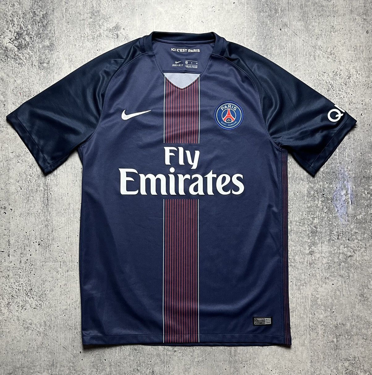 Nike PARIS SAINT GERMAIN 2016 2017 HOME FOOTBALL NIKE 776929-410 Size US M / EU 48-50 / 2 - 1 Thumbnail