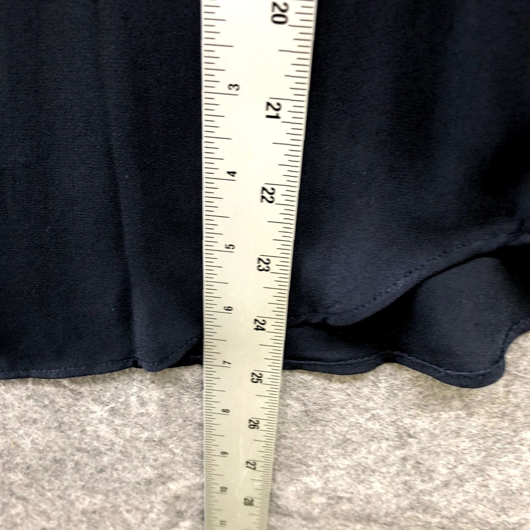 Banana Republic Banana Republic Blouse Womens XS Long Sleeve Pleat Back Crew Neck Chiffon Sheer Navy Blue Size XS / US 0-2 / IT 36-38 - 7 Thumbnail