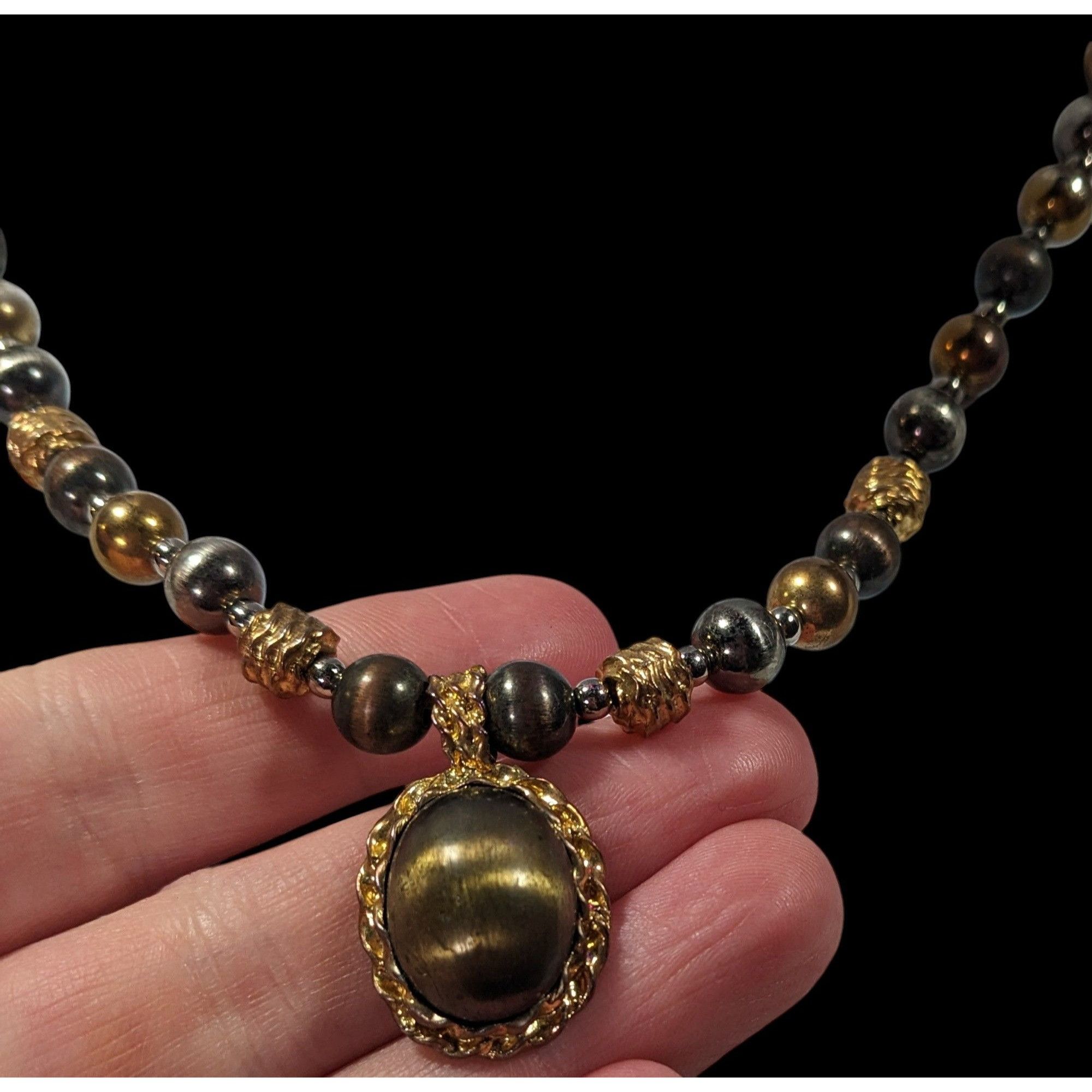 Other Vintage Gold And Silver Beaded Pendant Necklace Size ONE SIZE - 4 Thumbnail
