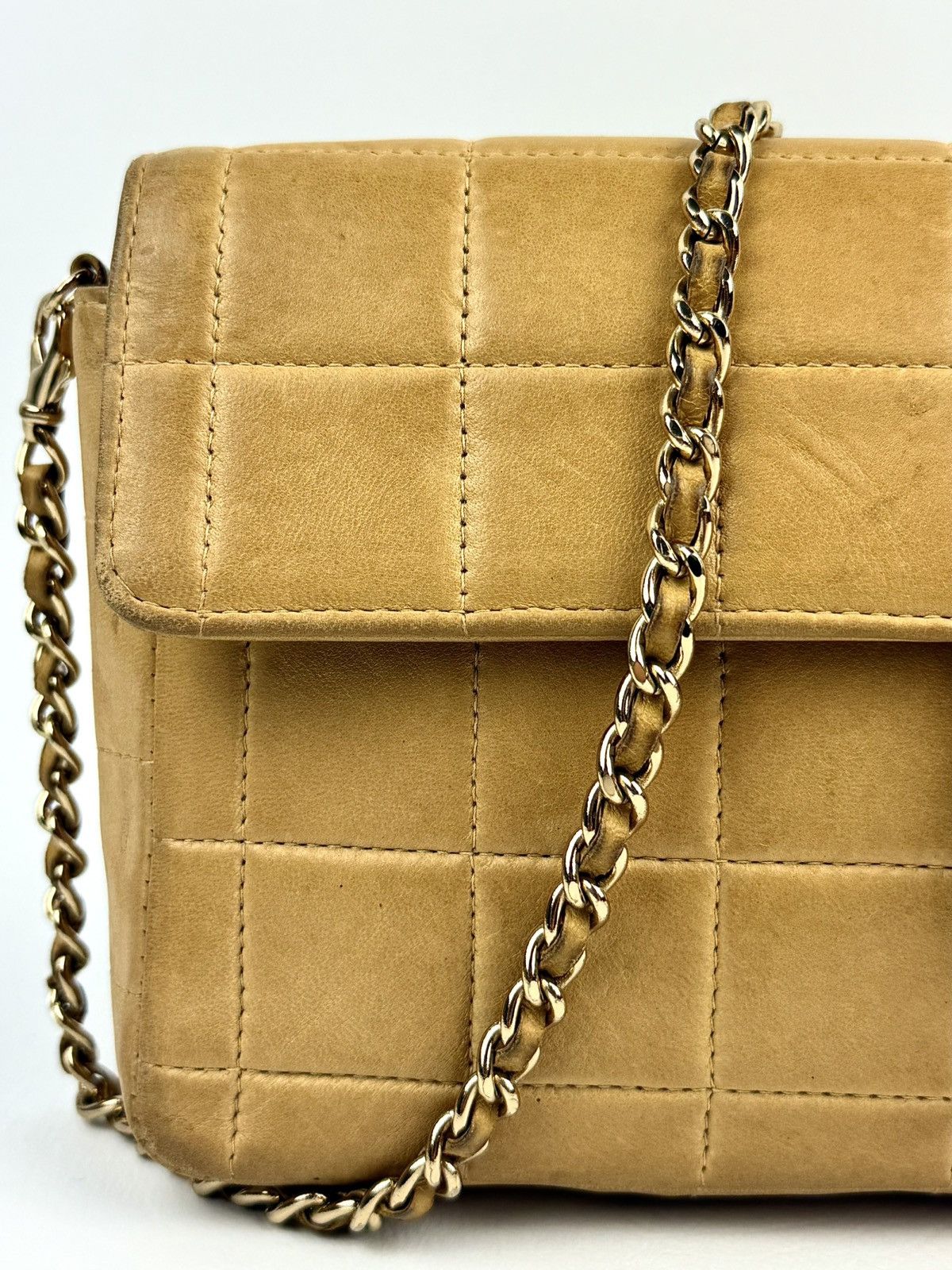 Chanel Chanel - 2000’s - East - West - Tan - Chocolate Bar - Flap Size ONE SIZE - 3 Thumbnail
