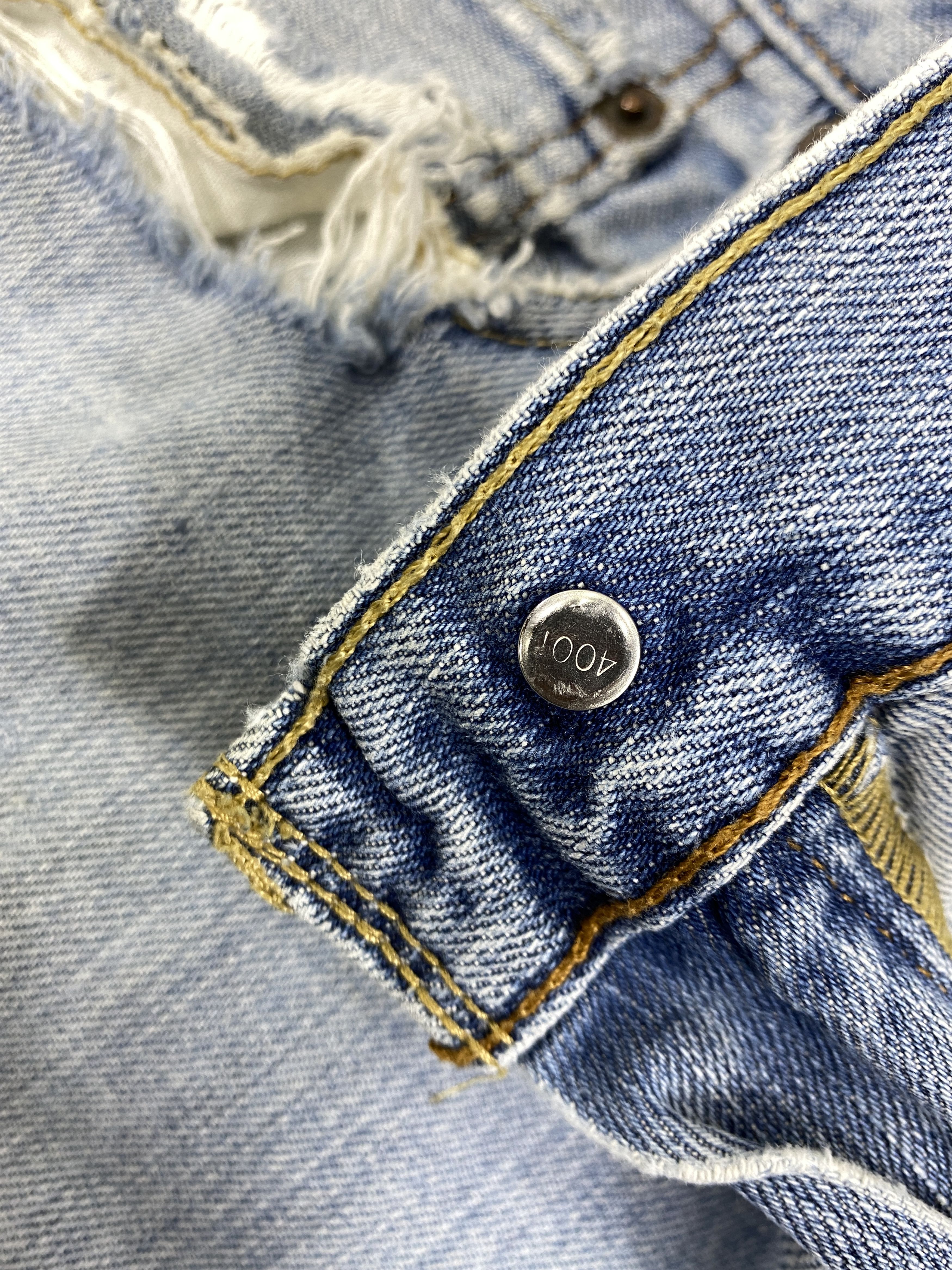 Levi's Light Blue Wash Vintage Levi's 569 39x31.5 Denim -JN1968 Size US 39 - 7 Thumbnail