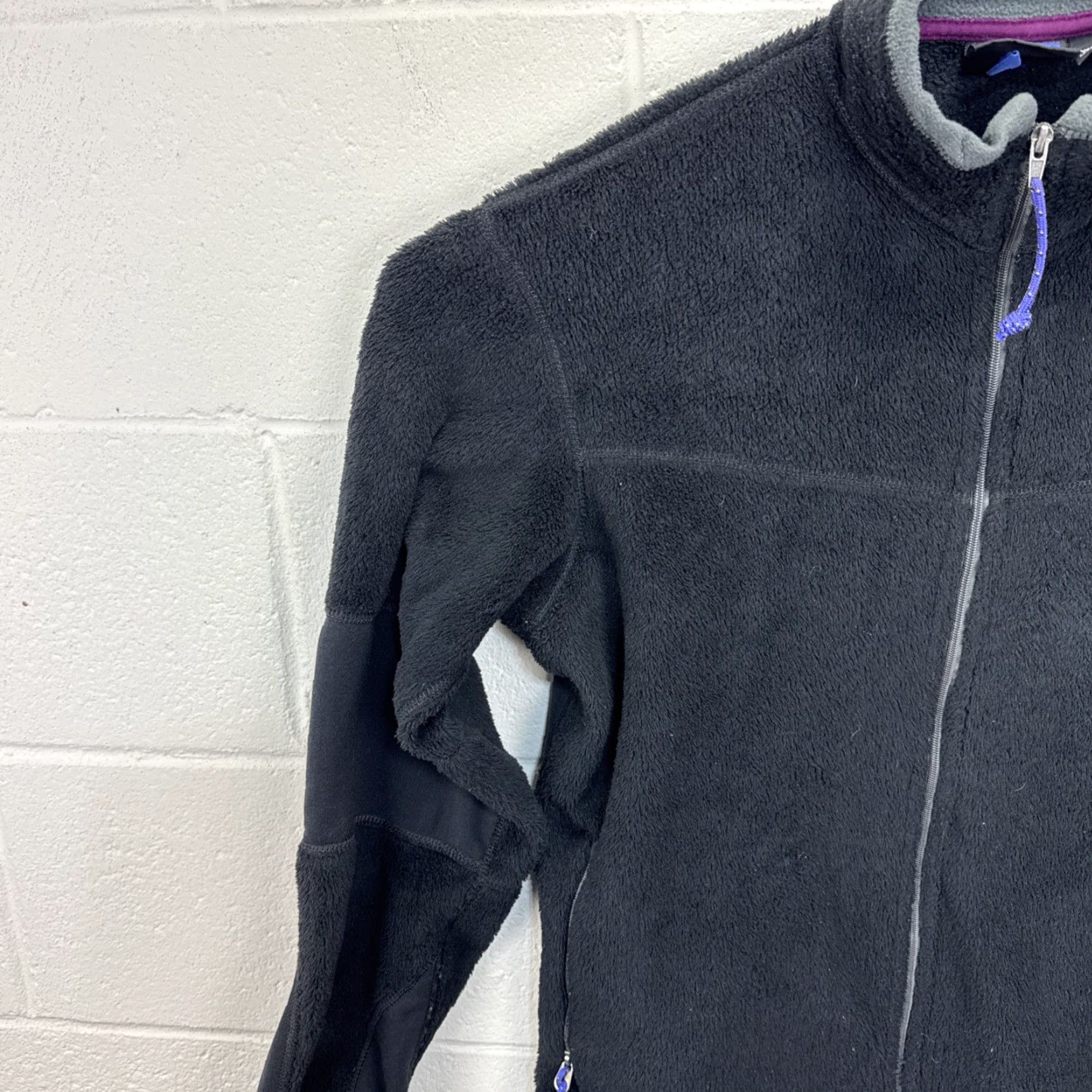 Patagonia VINTAGE Patagonia Women’s Jacket XL Regulator PolarTec Deep Pile Sherpa Fleece Black Full Zip Zipped Pockets 90s USA Mens/Womens? Size XL / US 12-14 / IT 48-50 - 5 Thumbnail