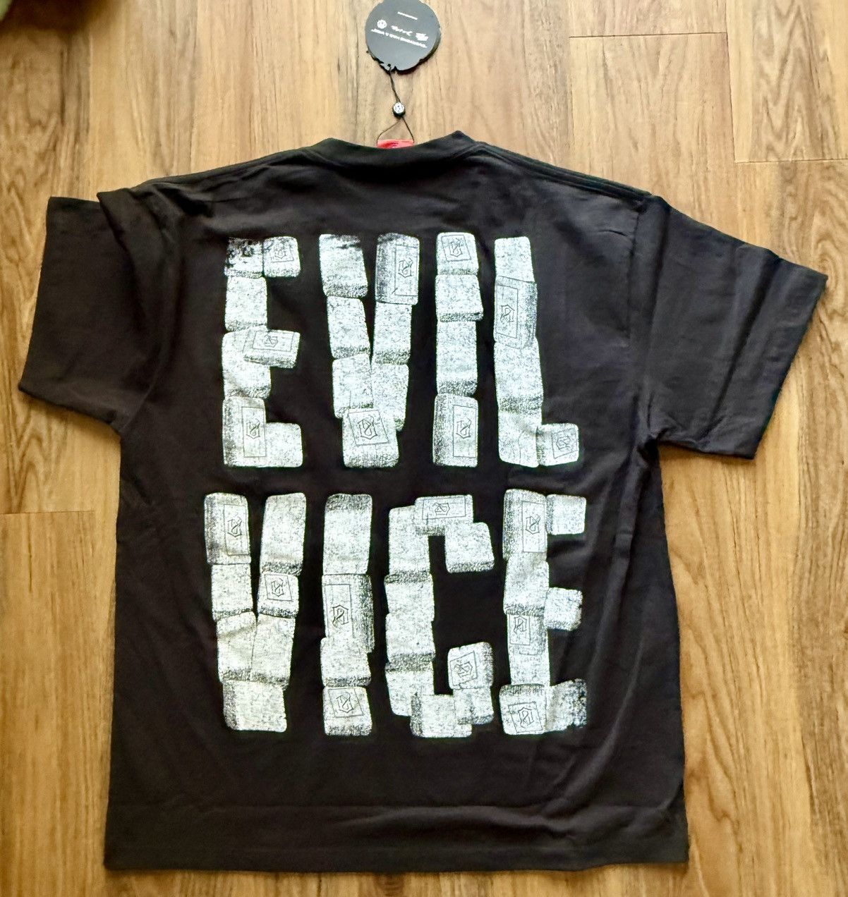 Other Evil Vice El Chapo Red Tag XL Size US XL / EU 56 / 4 - 4 Thumbnail