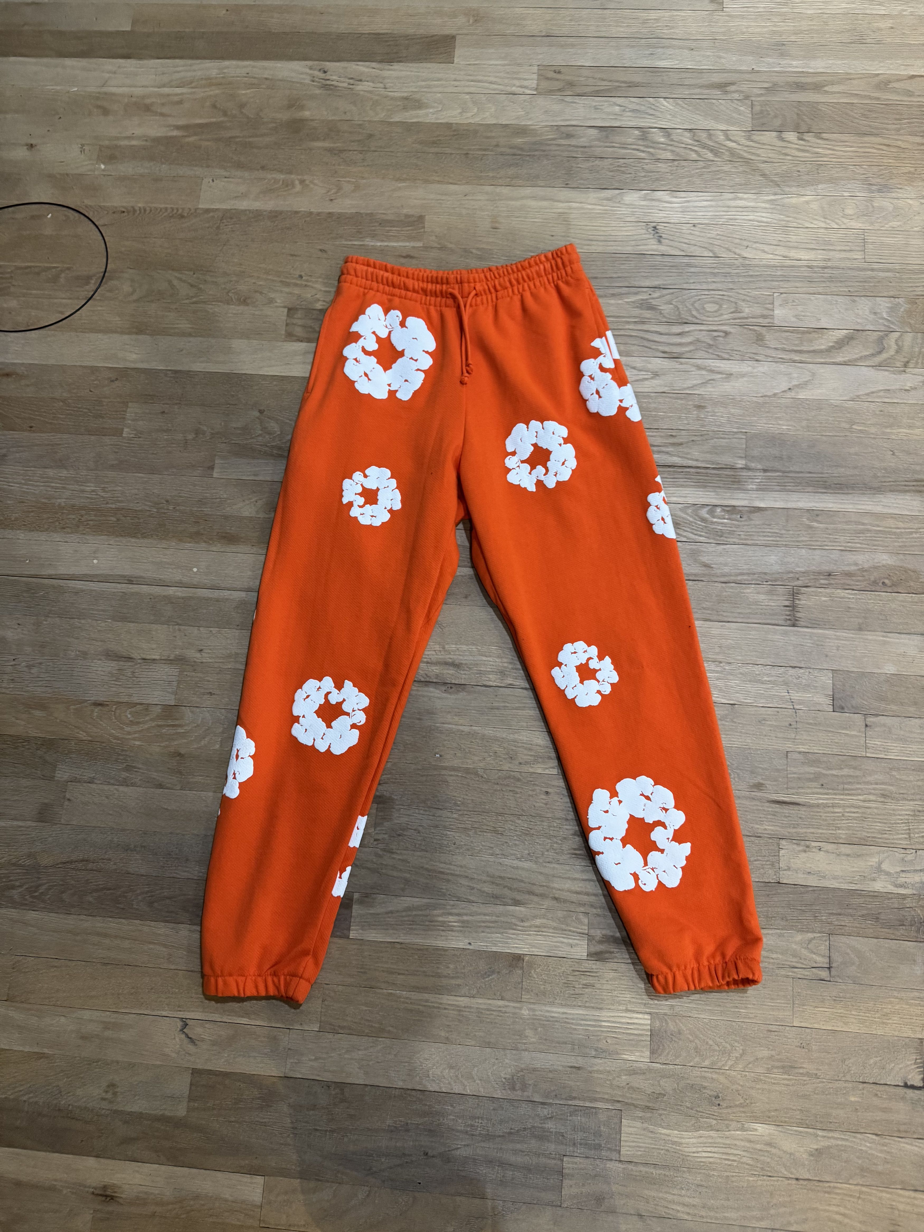 DENIM TEARS Denim Tears Cotton Wreath Orange Sweatpants Size US 36 / EU 52 - 1 Thumbnail