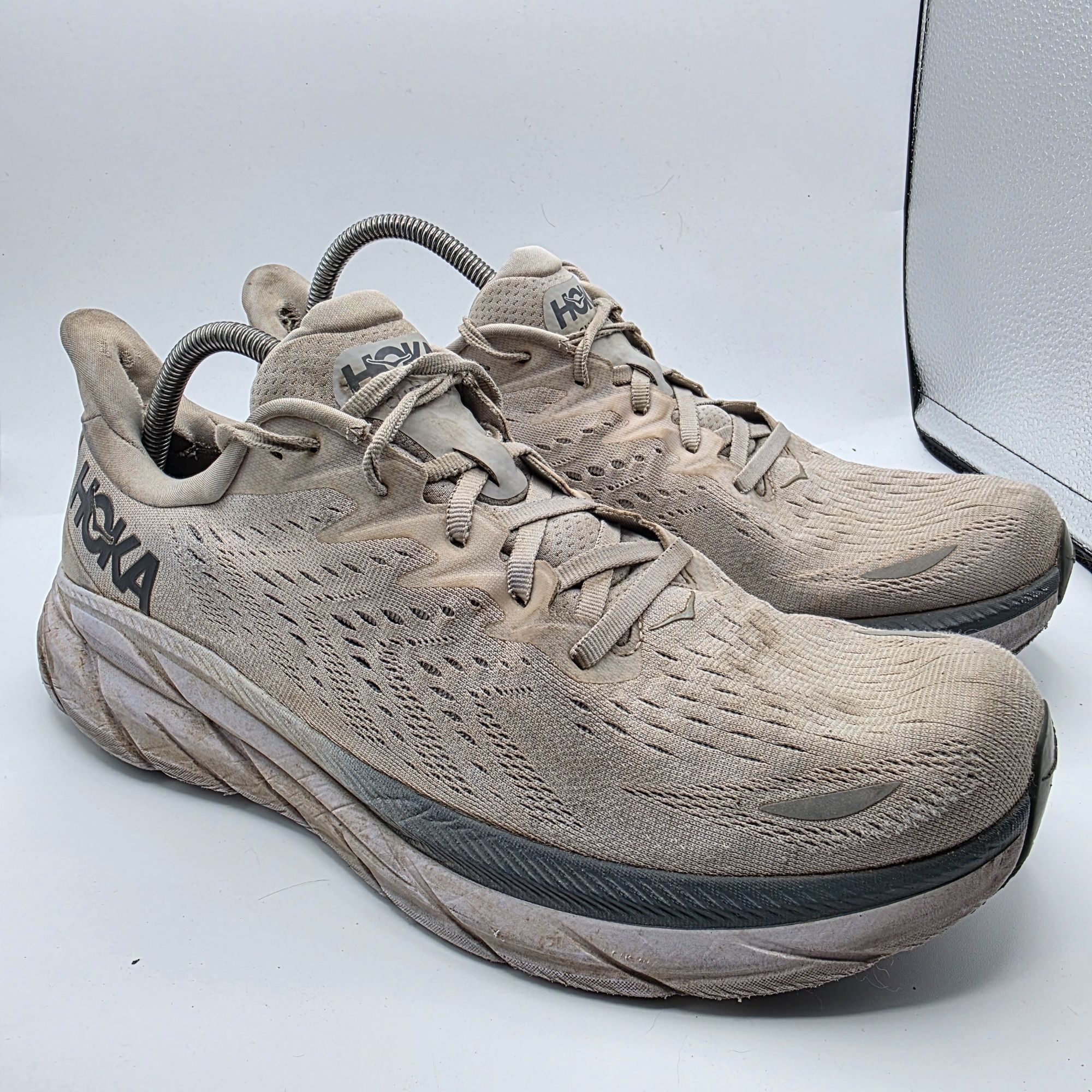 Hoka Hoka One One Clifton 8 Mens Size 12.5 White Athletic Shoes R Size US 12.5 / EU 45-46 - 1 Thumbnail